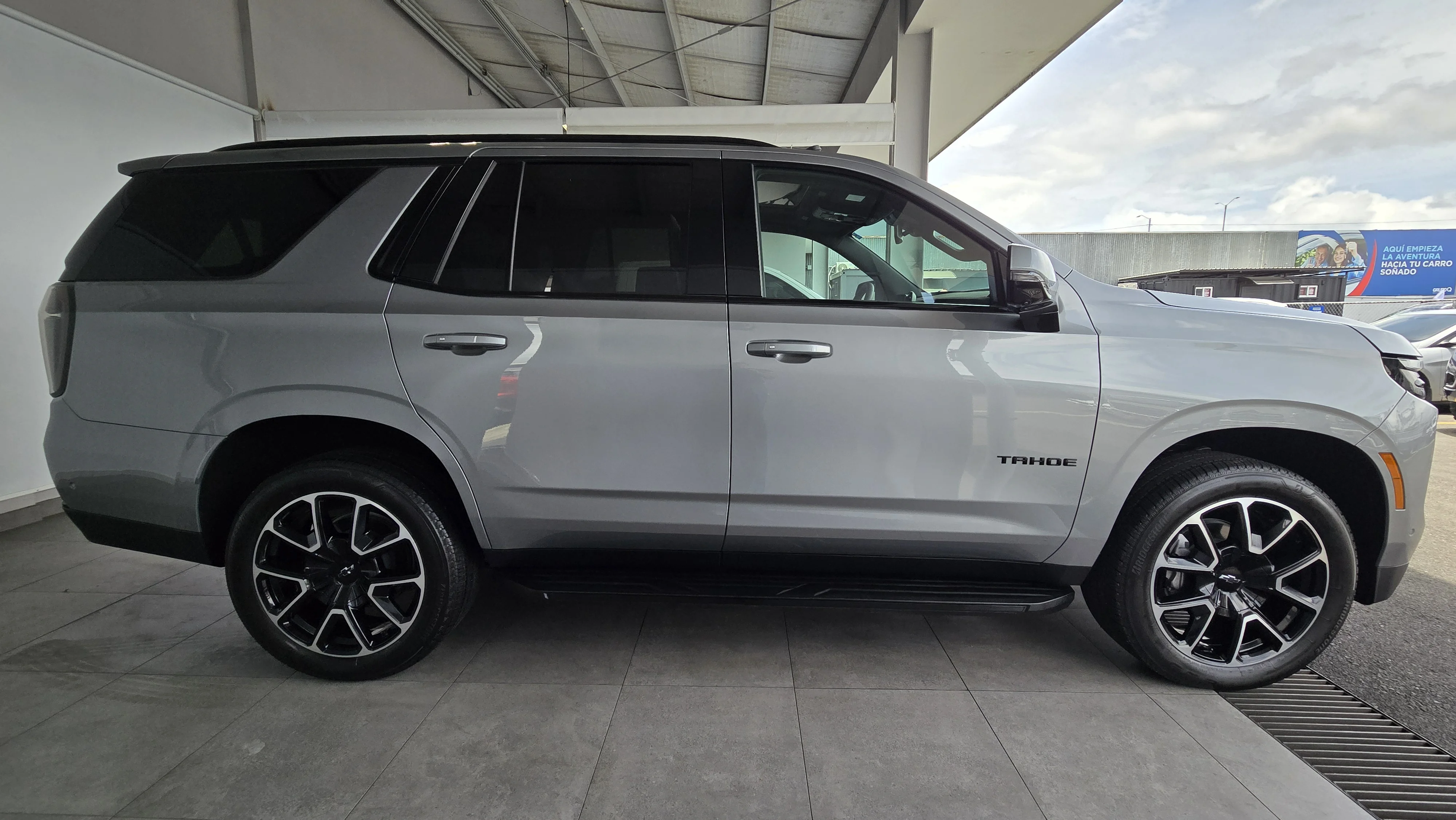 Exterior 5