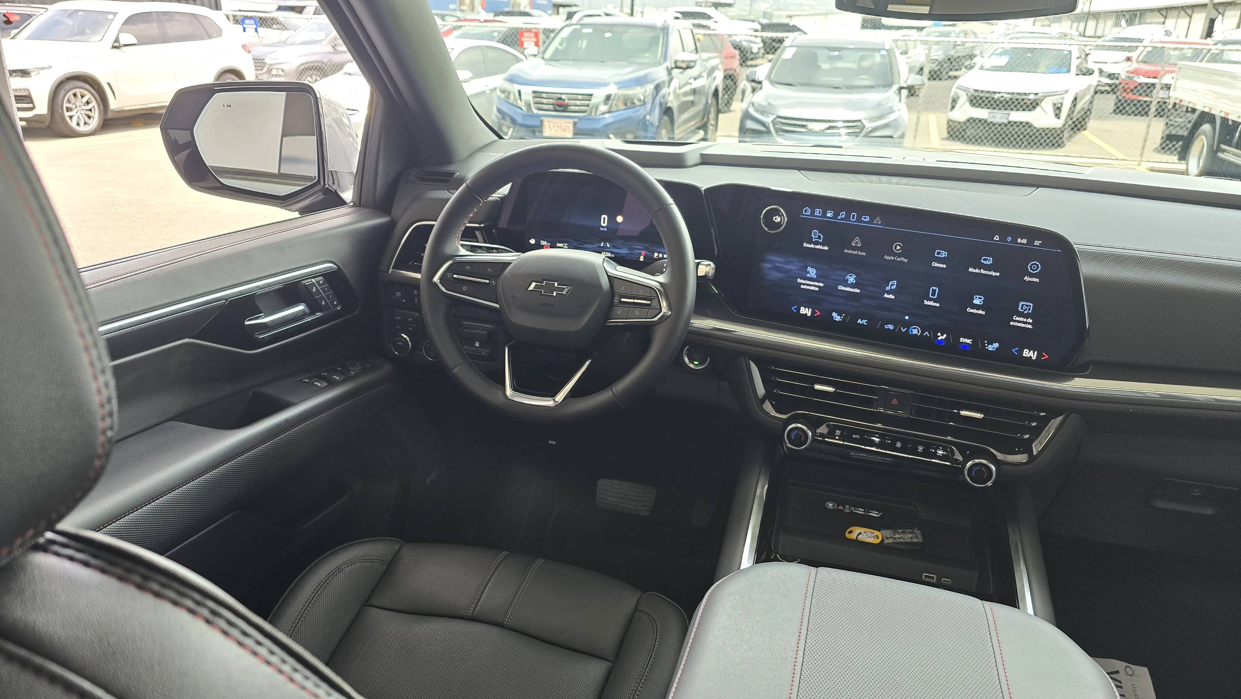 Interior 8