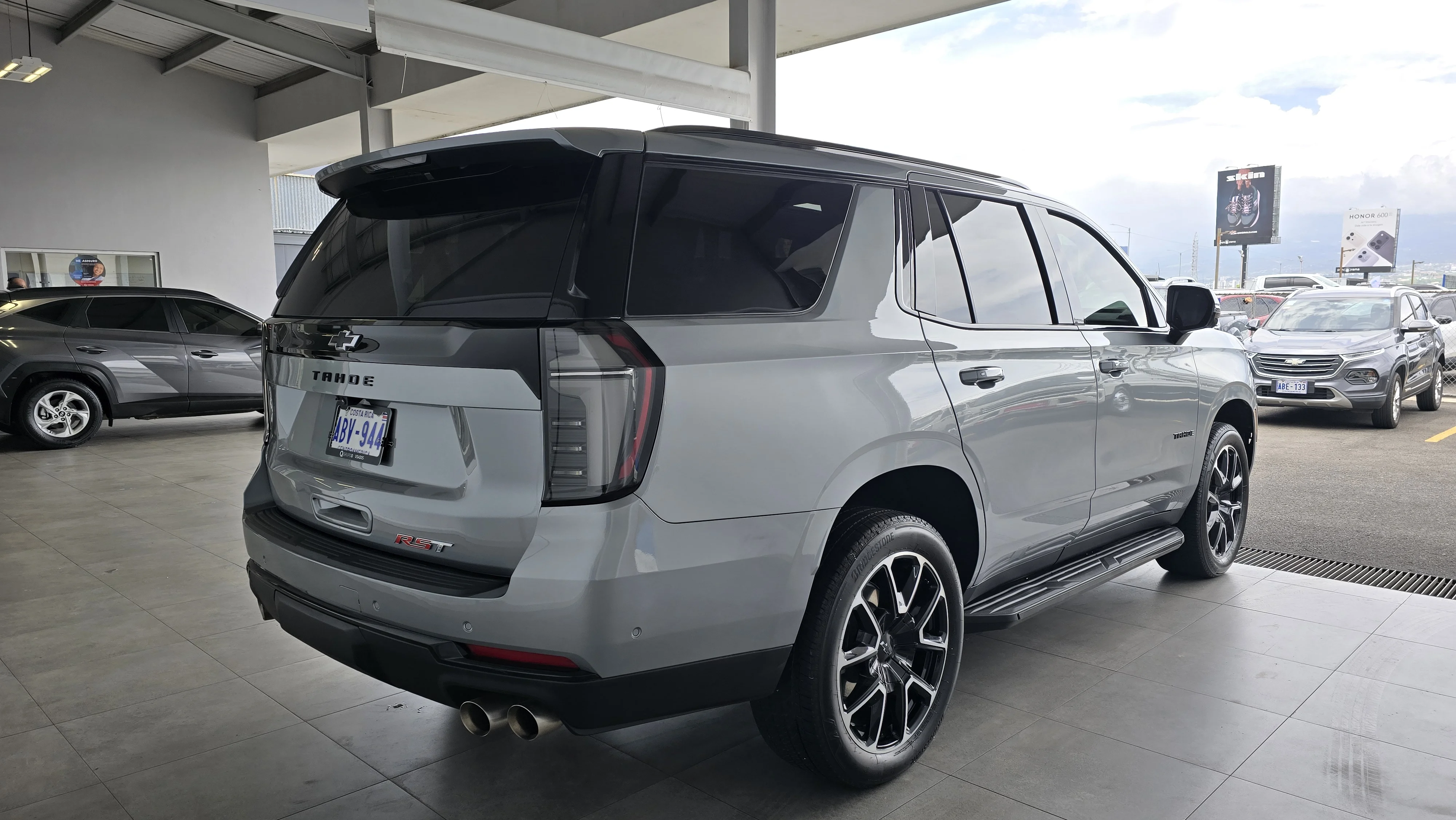 Exterior 9