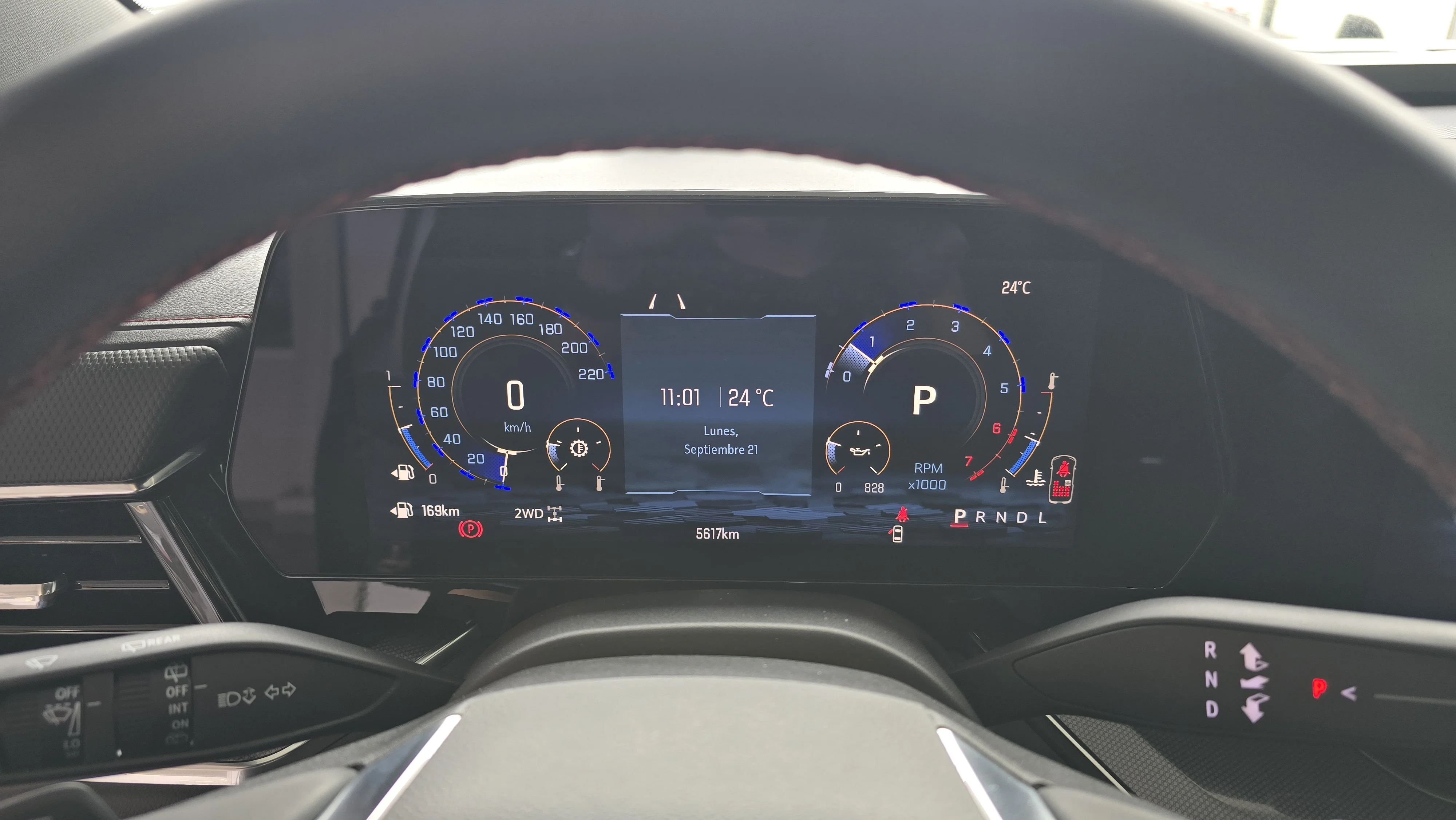 Interior 7