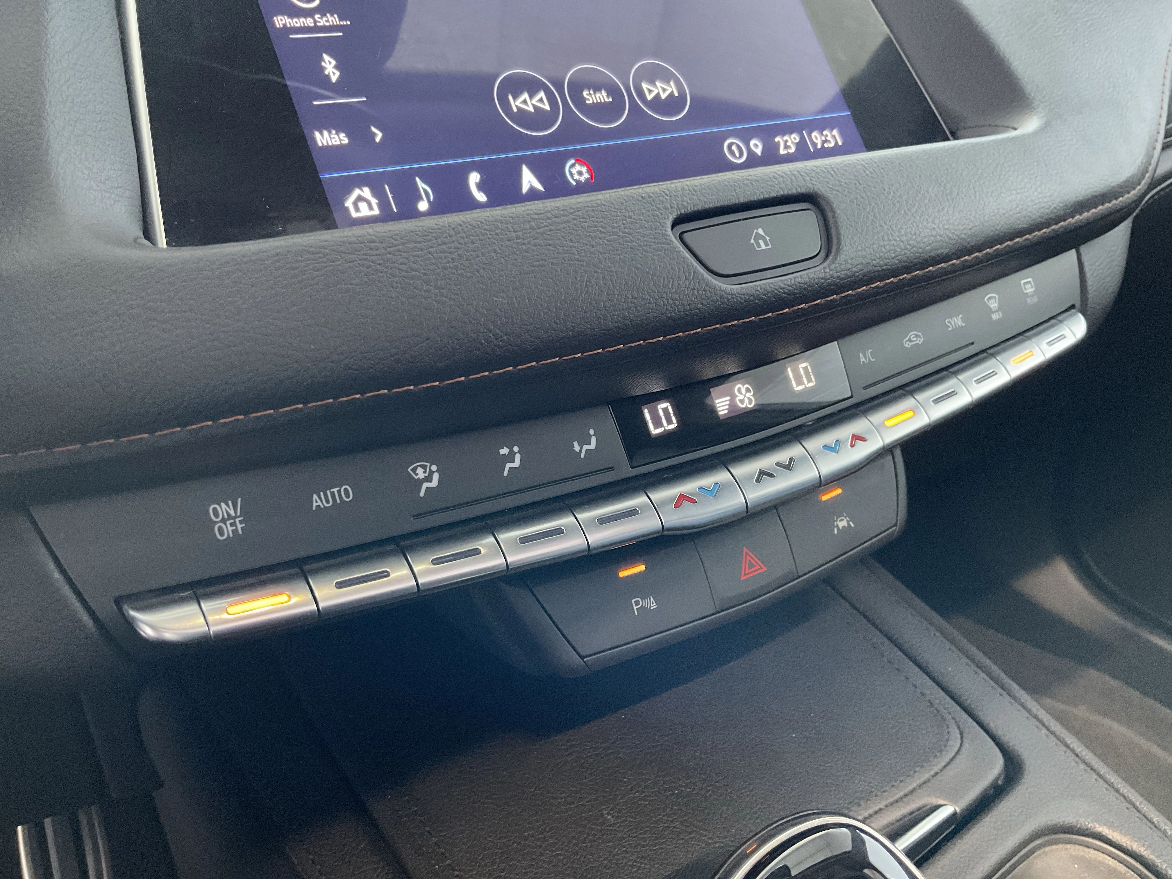 Interior 5