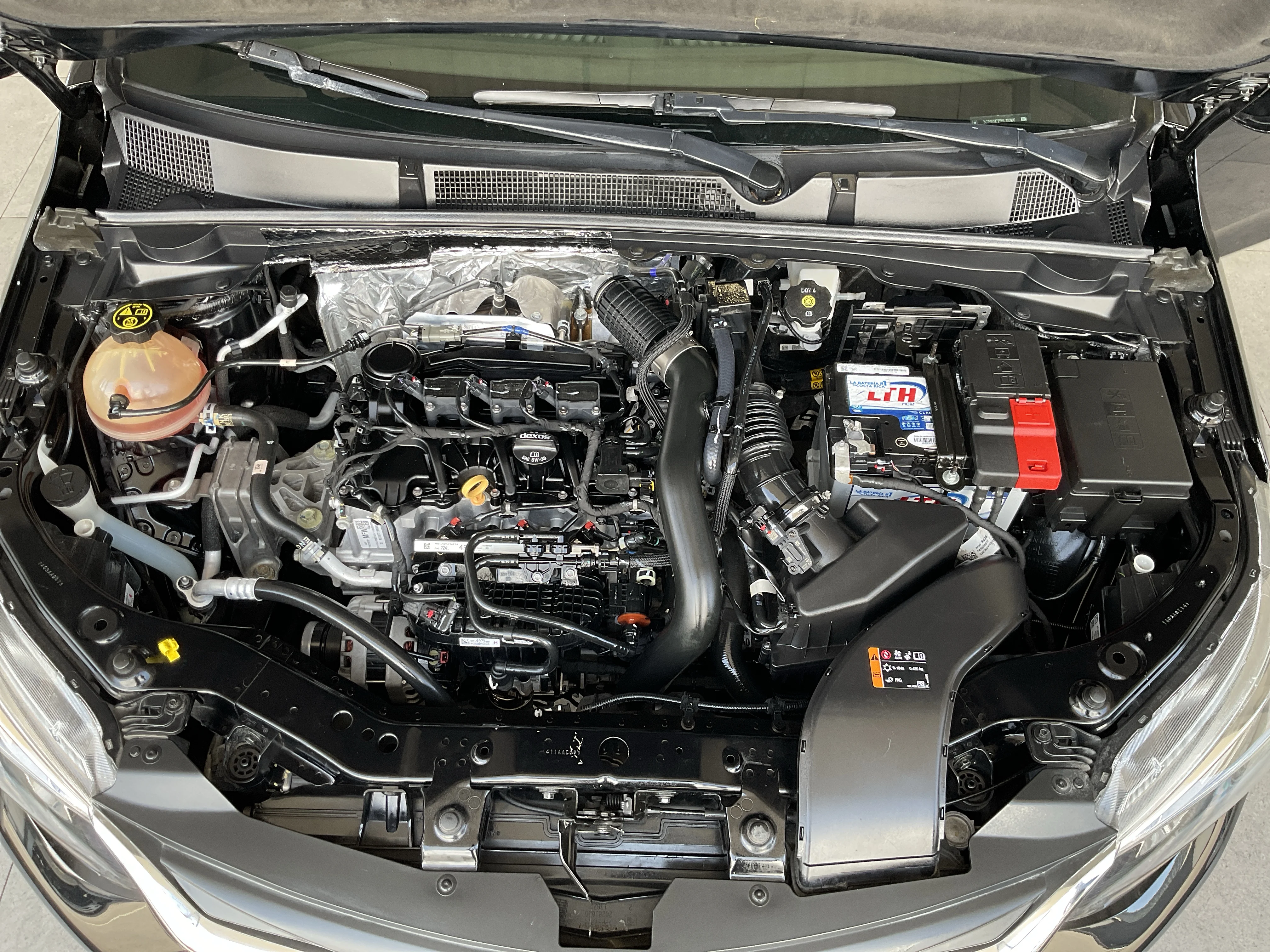 Interior 5