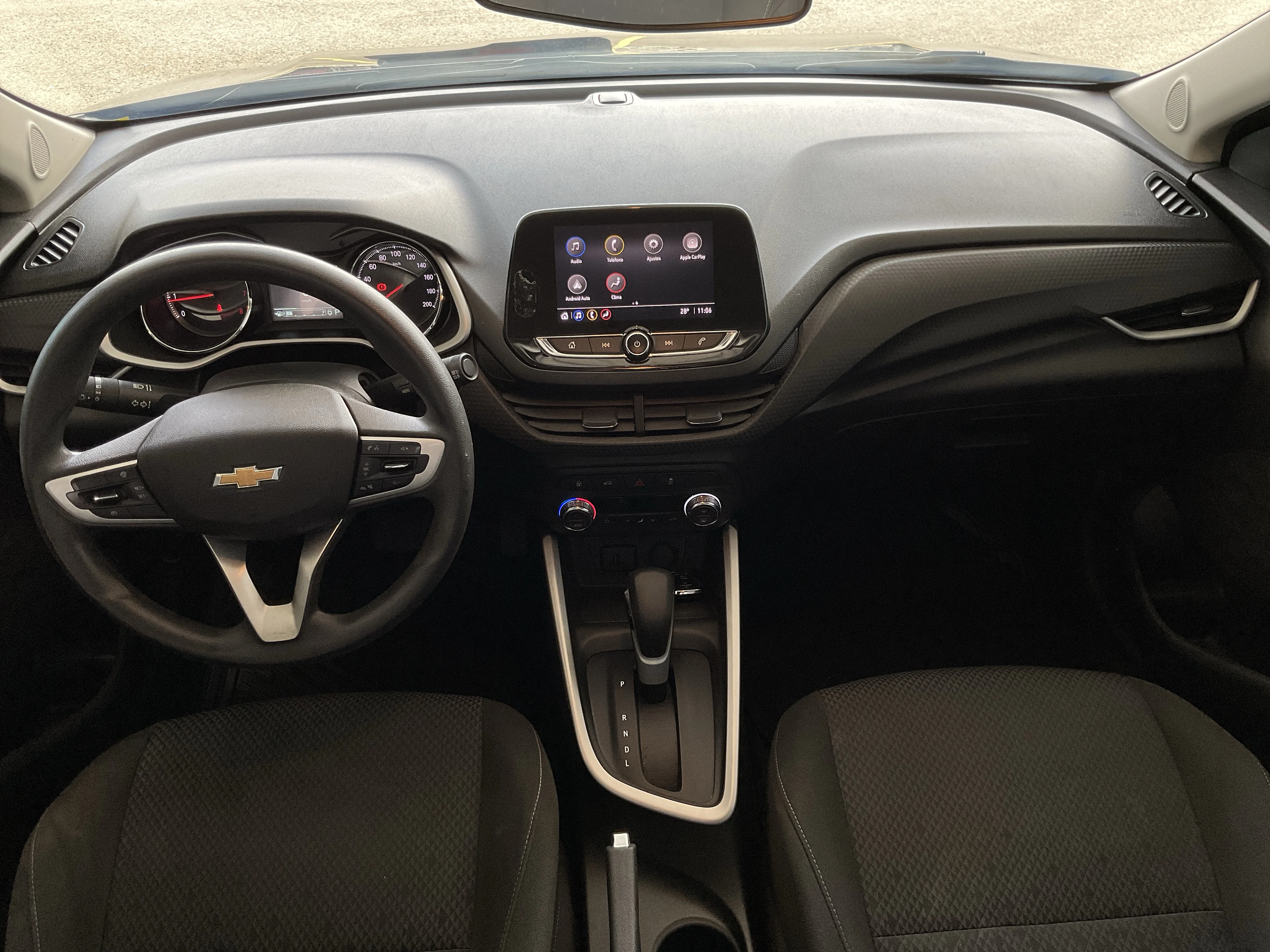 Interior 8