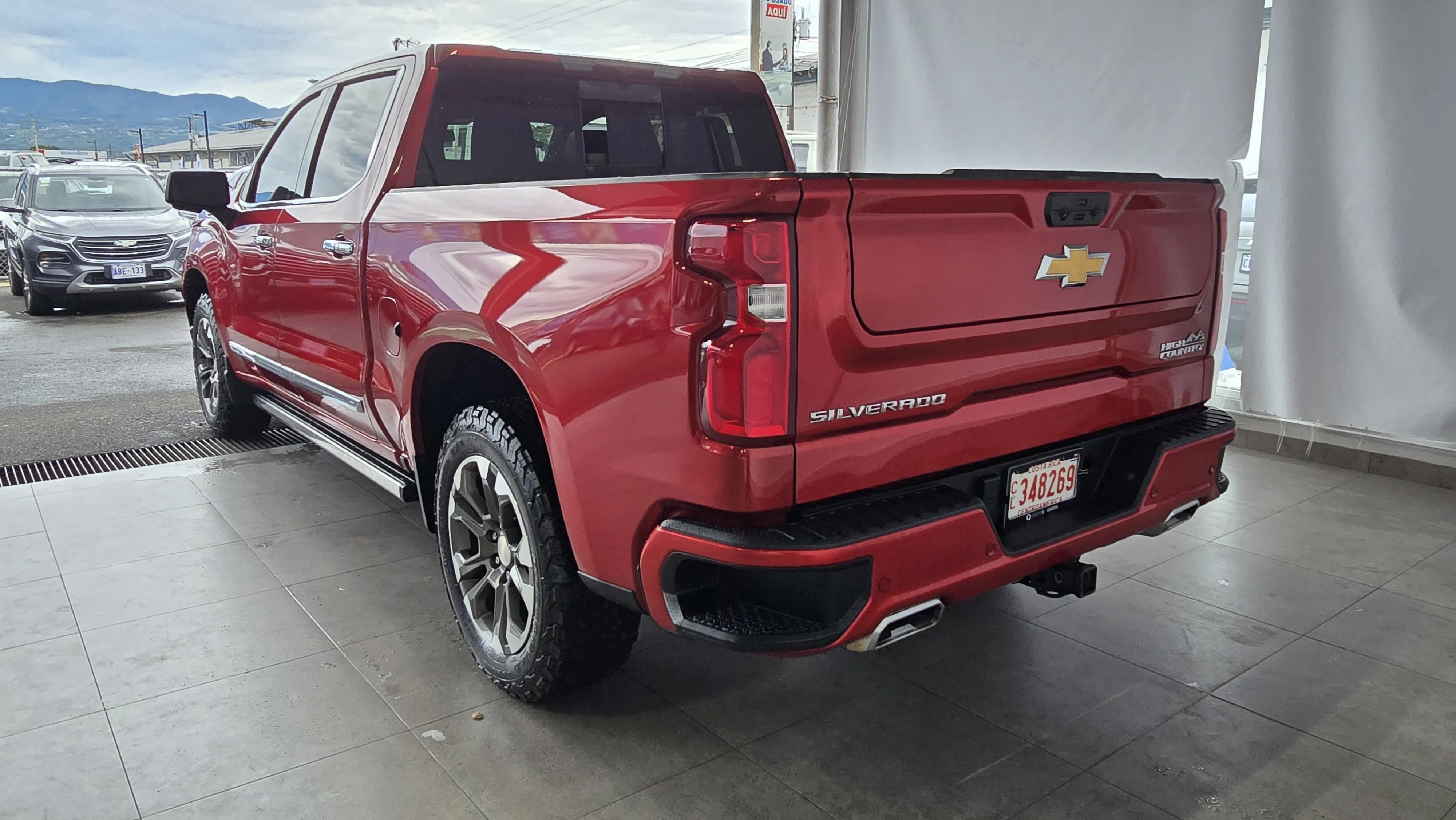 Exterior 8