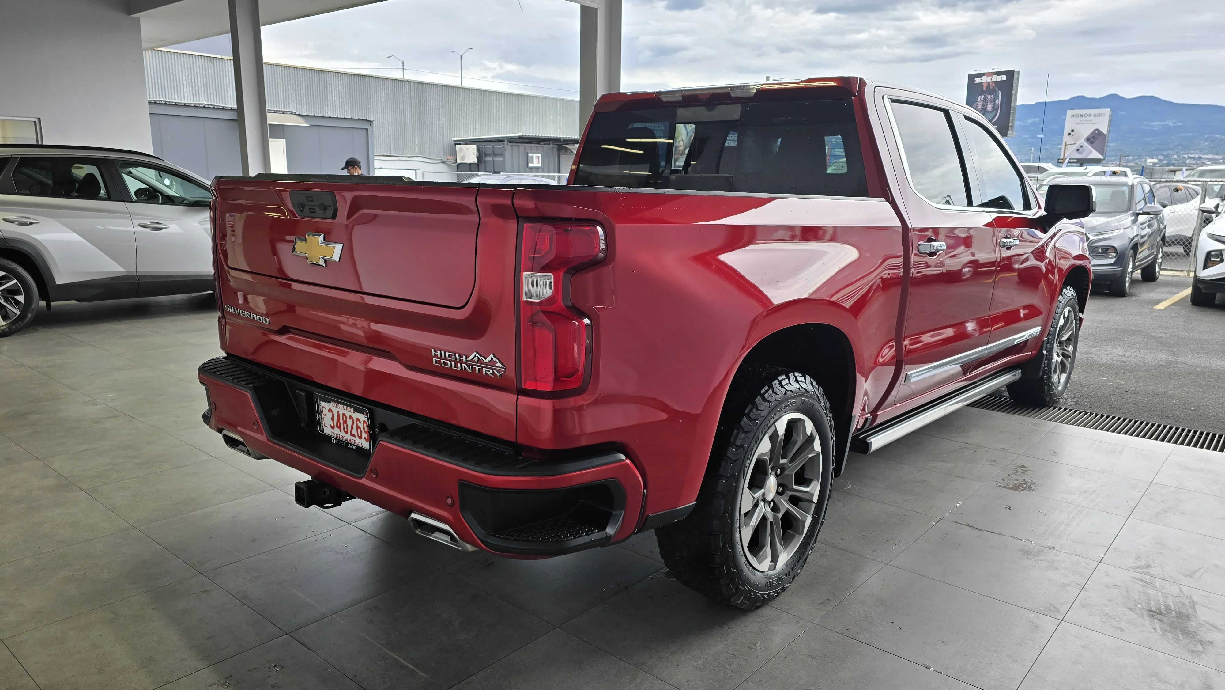 Exterior 9