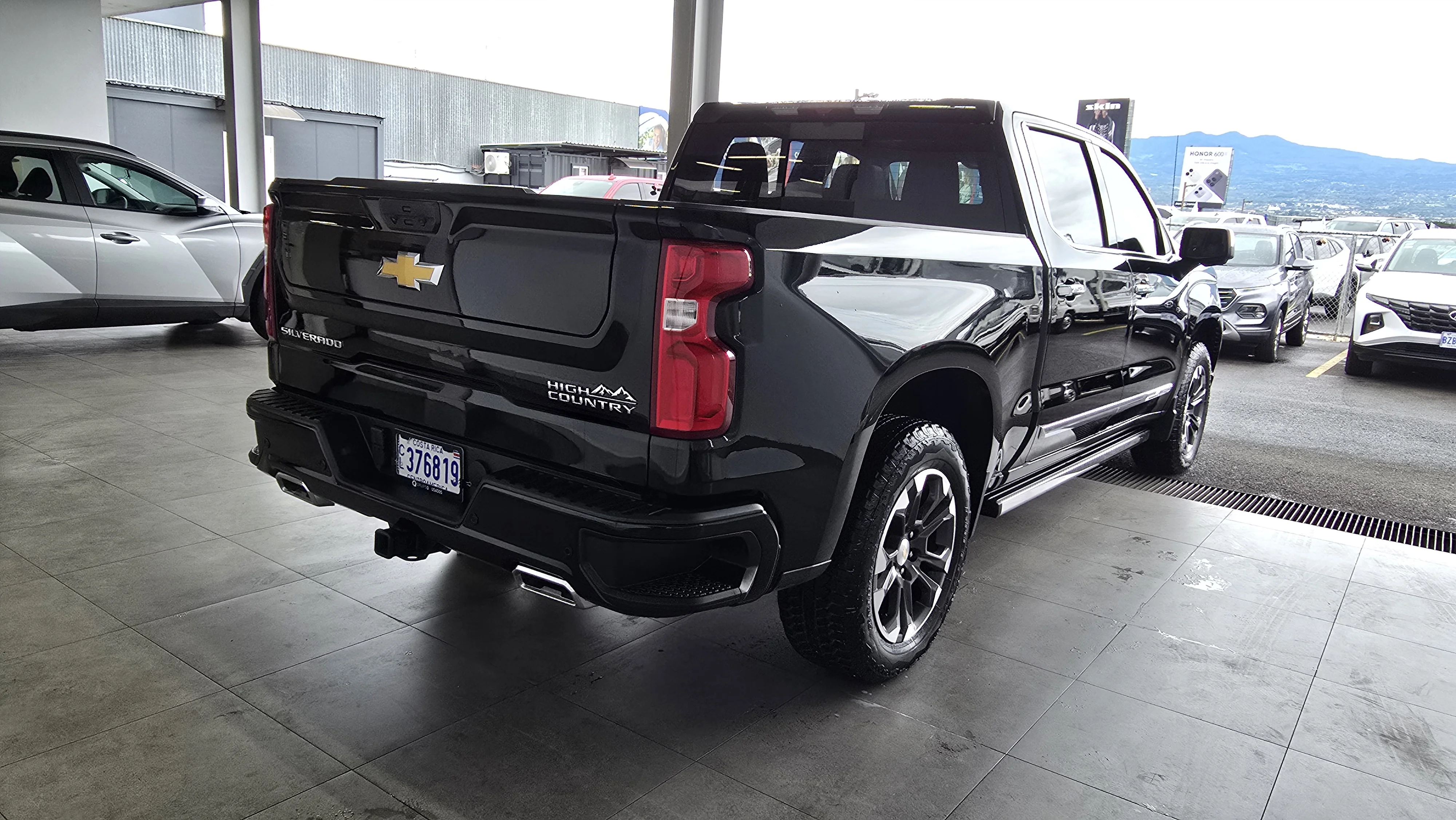 Exterior 9