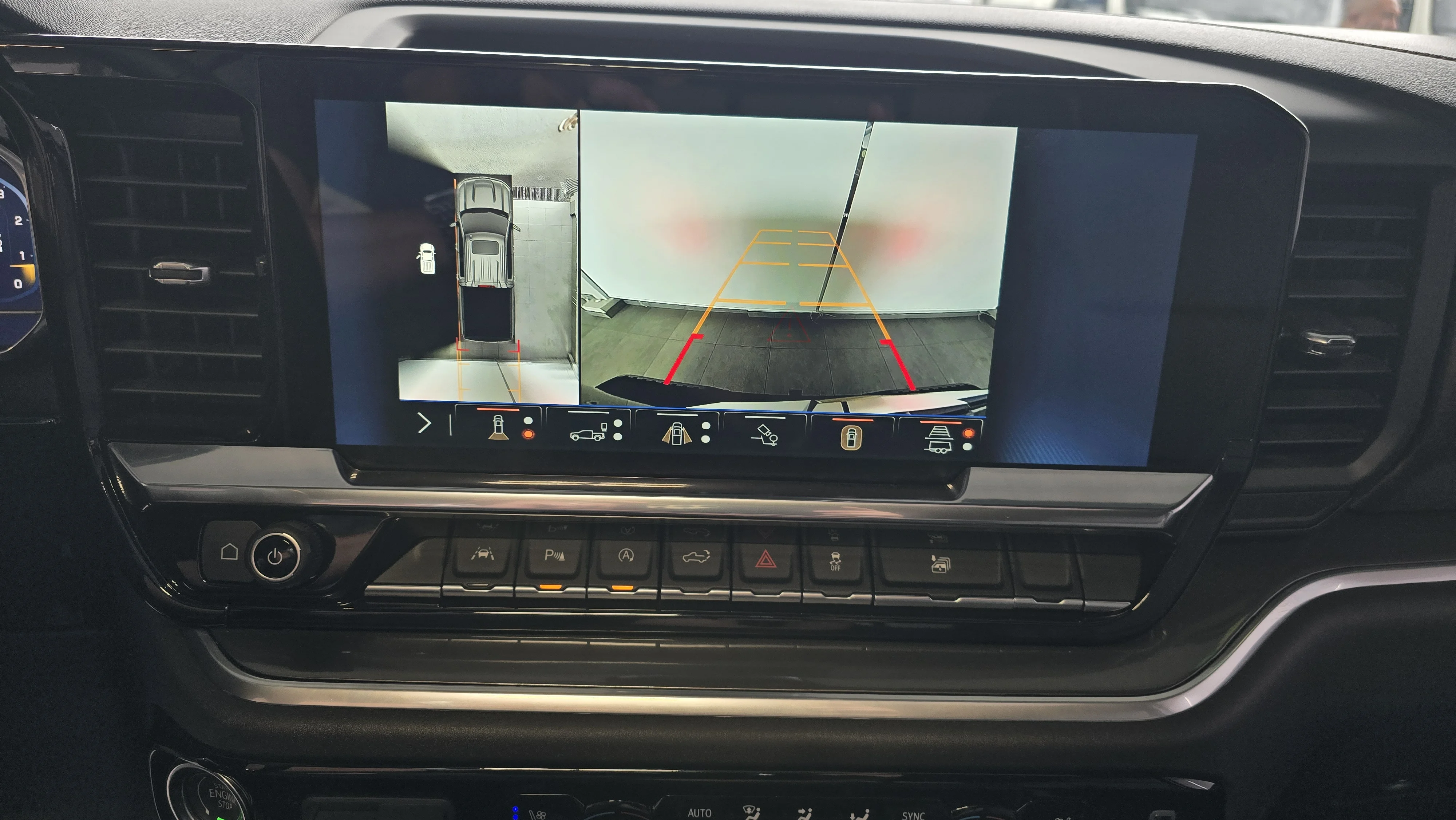 Interior 8