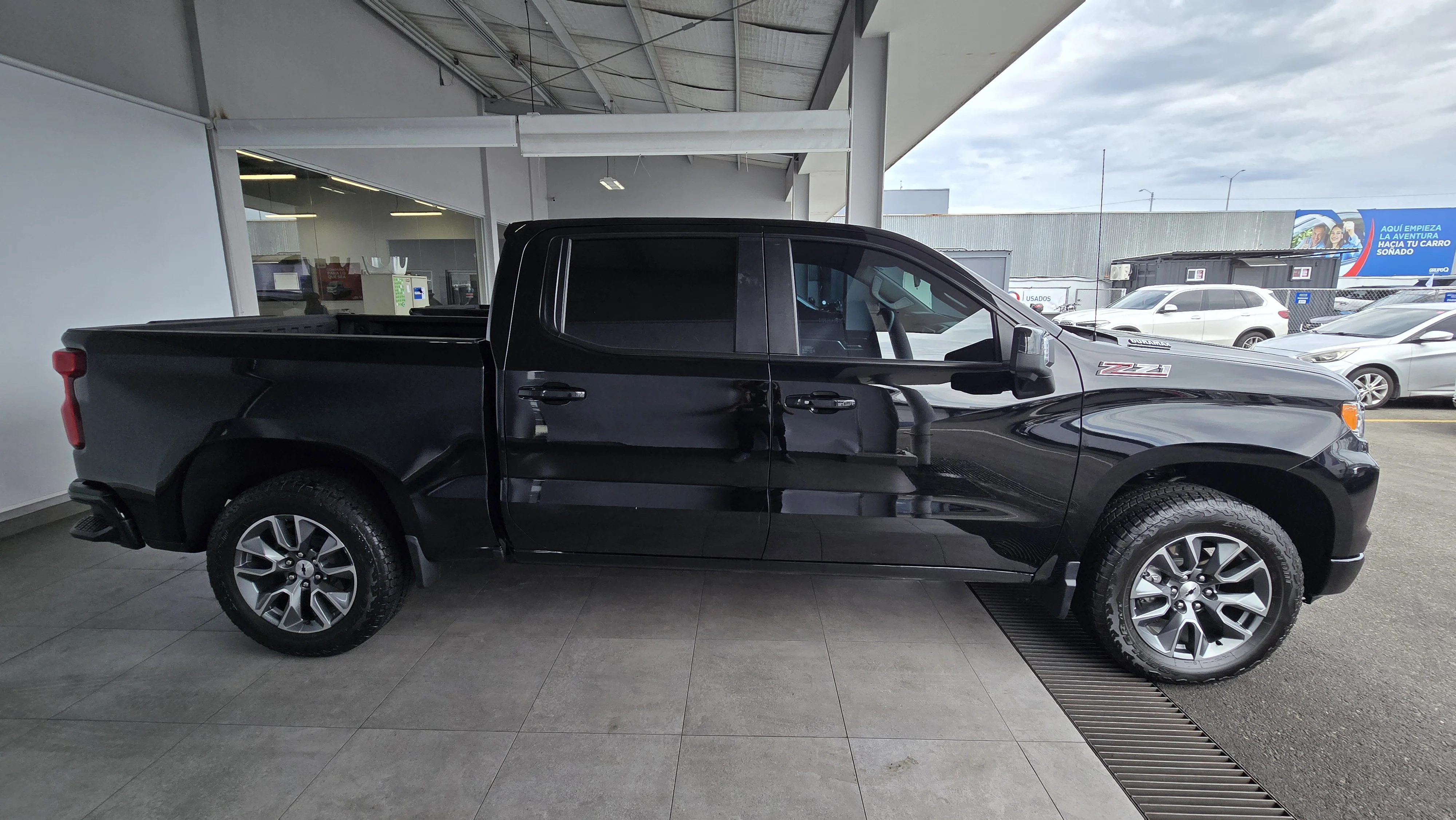 Exterior 5