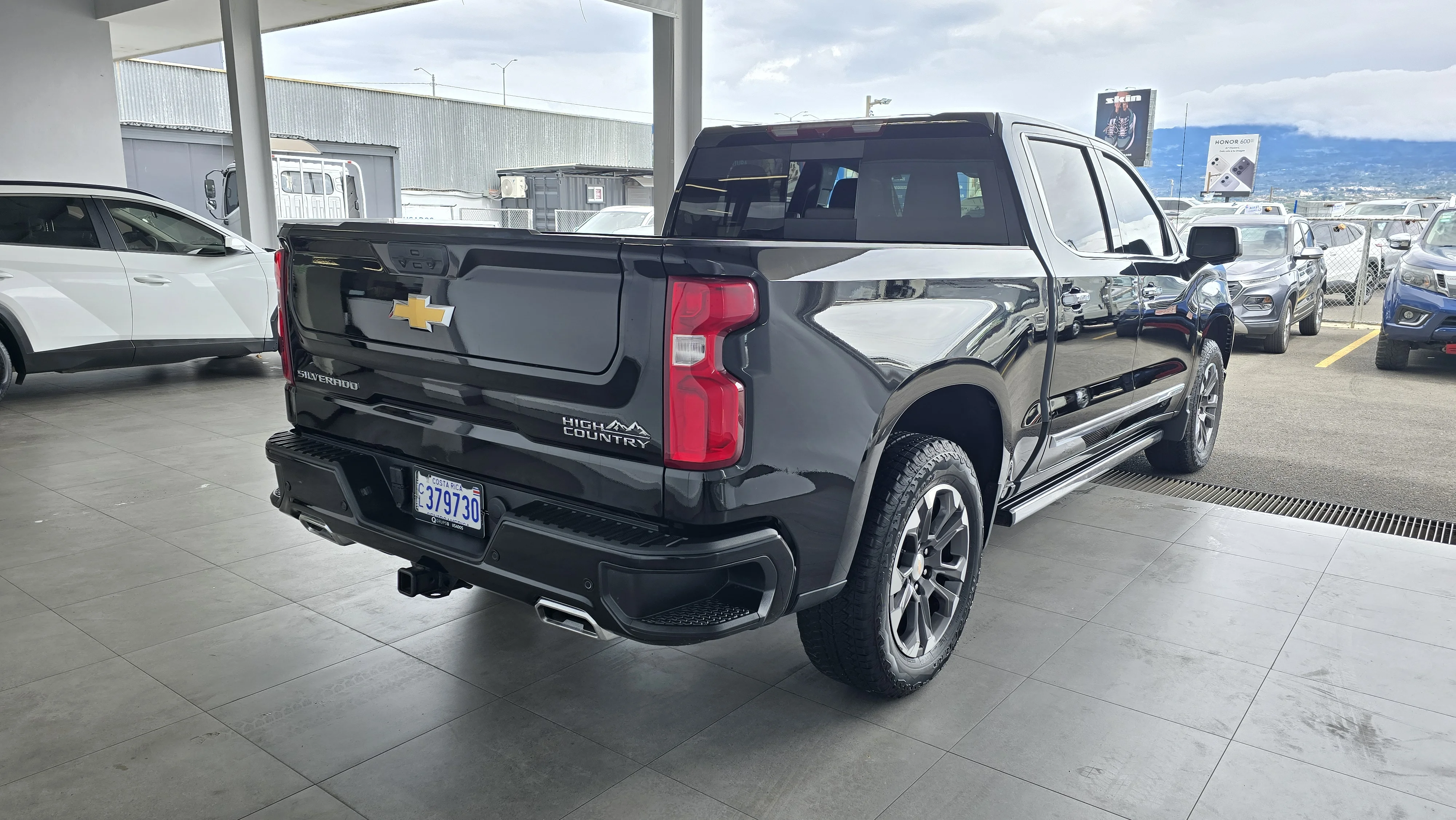 Exterior 9