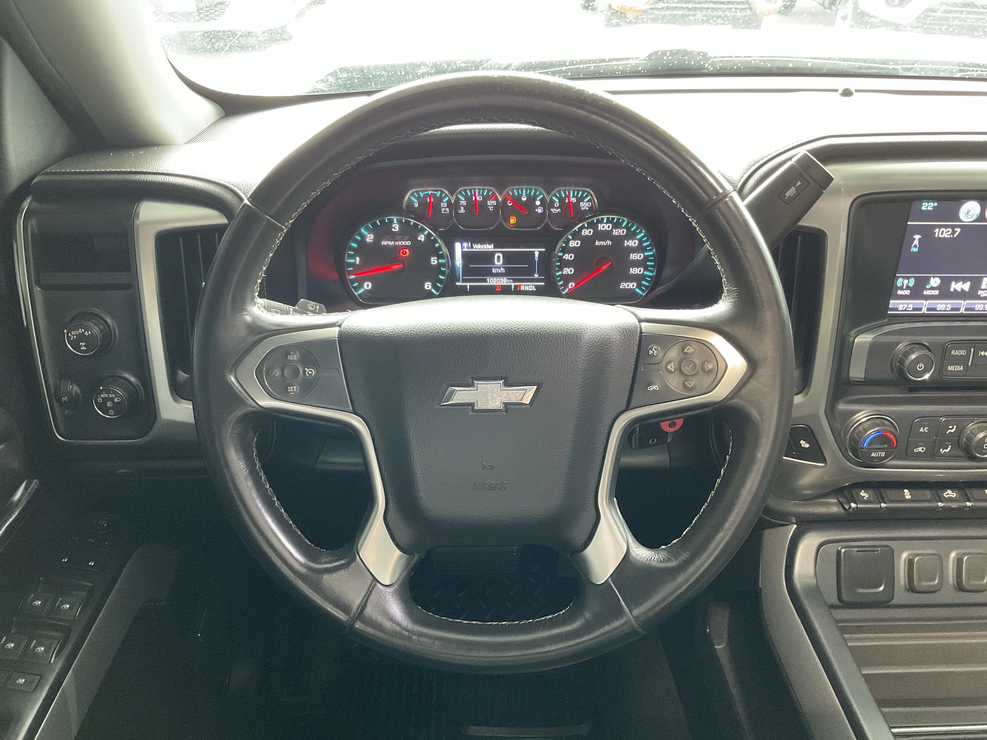 Interior 11