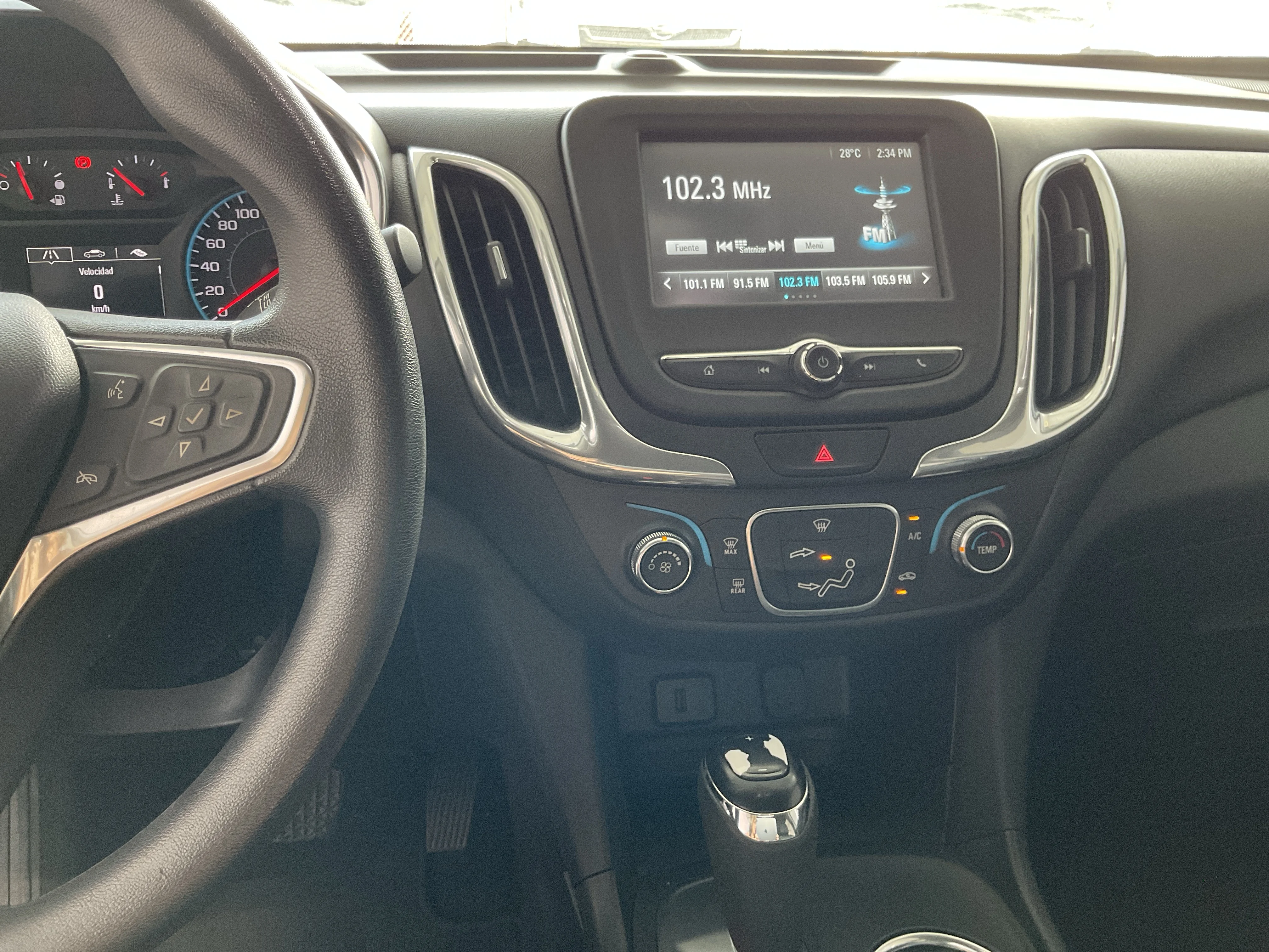 Interior 7