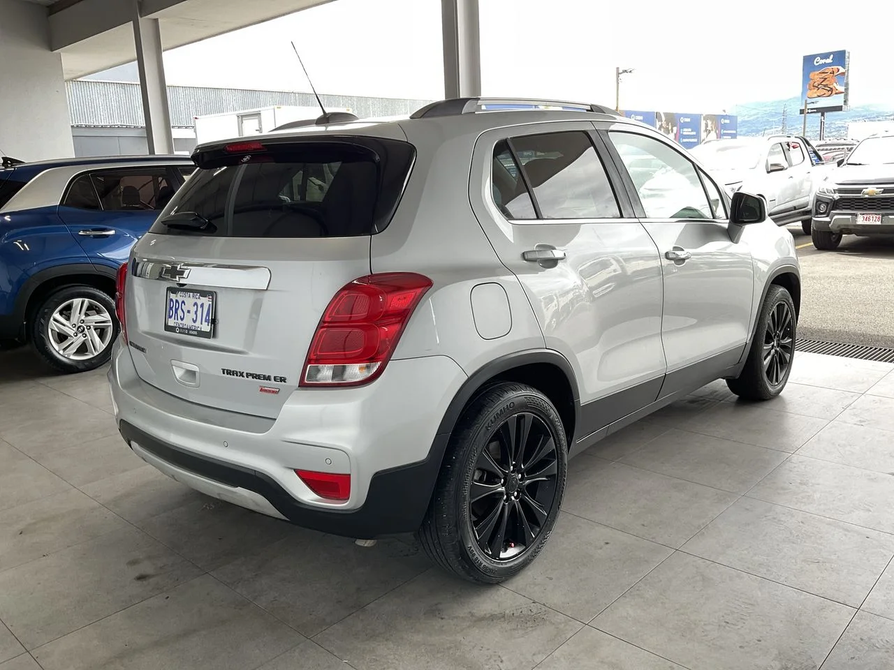 Exterior 7