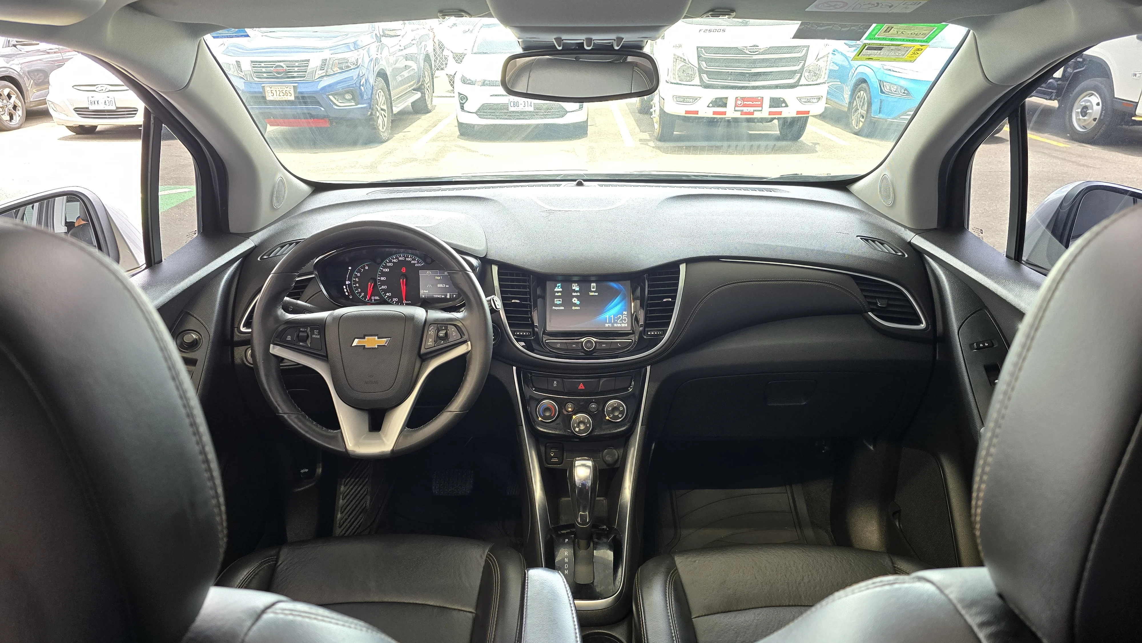 Interior 6