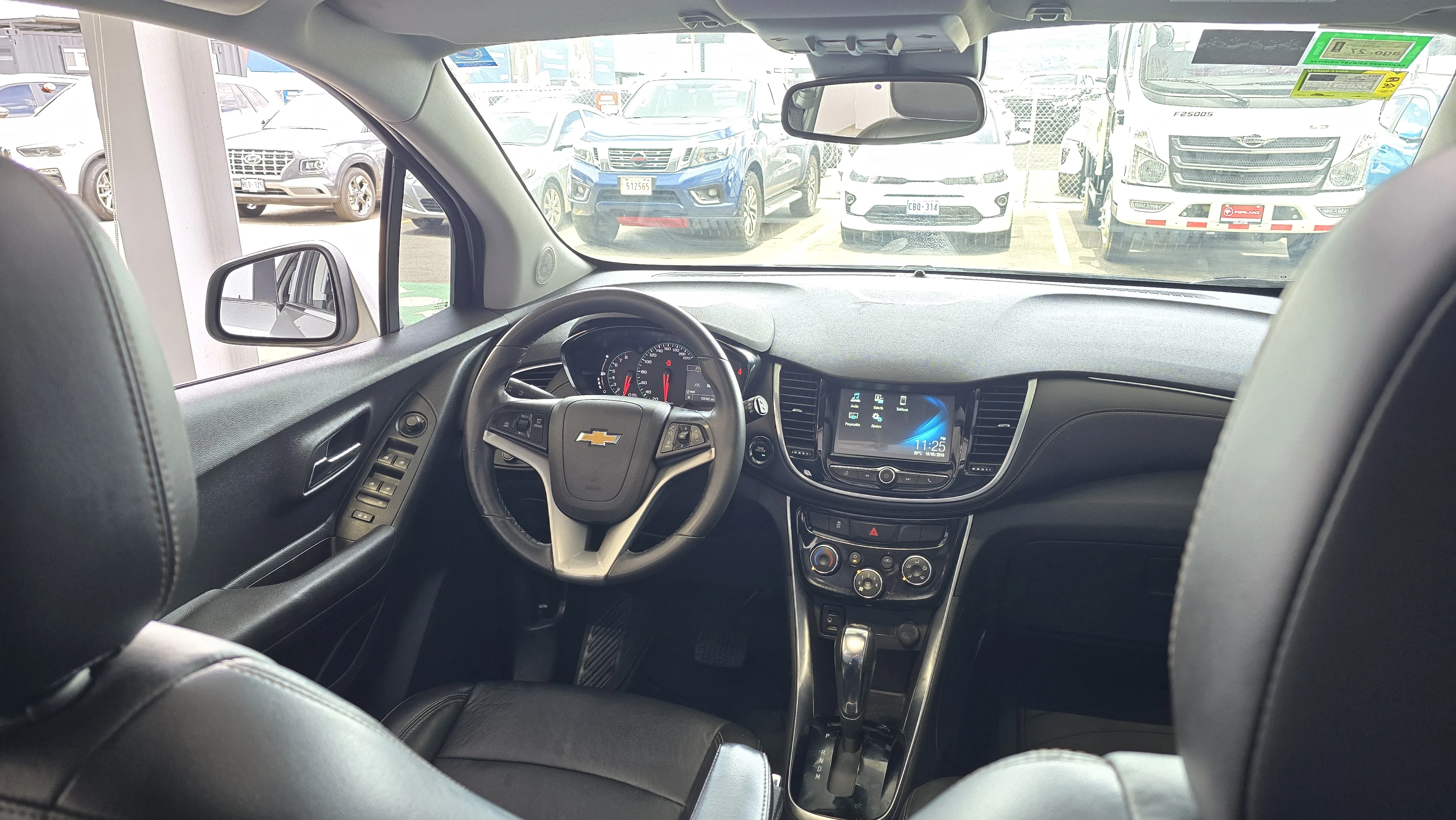 Interior 5