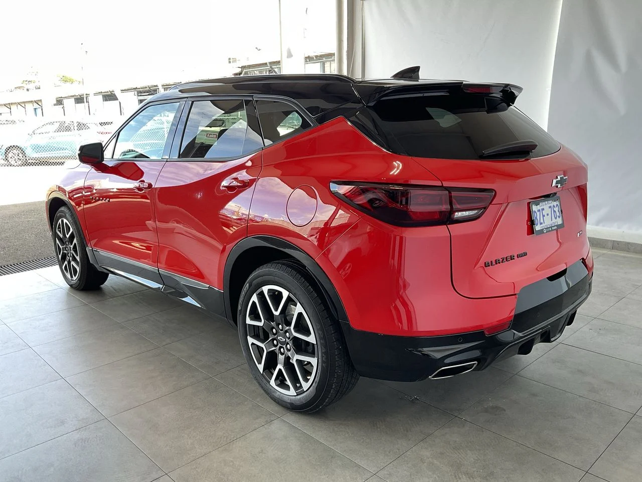 Exterior 5