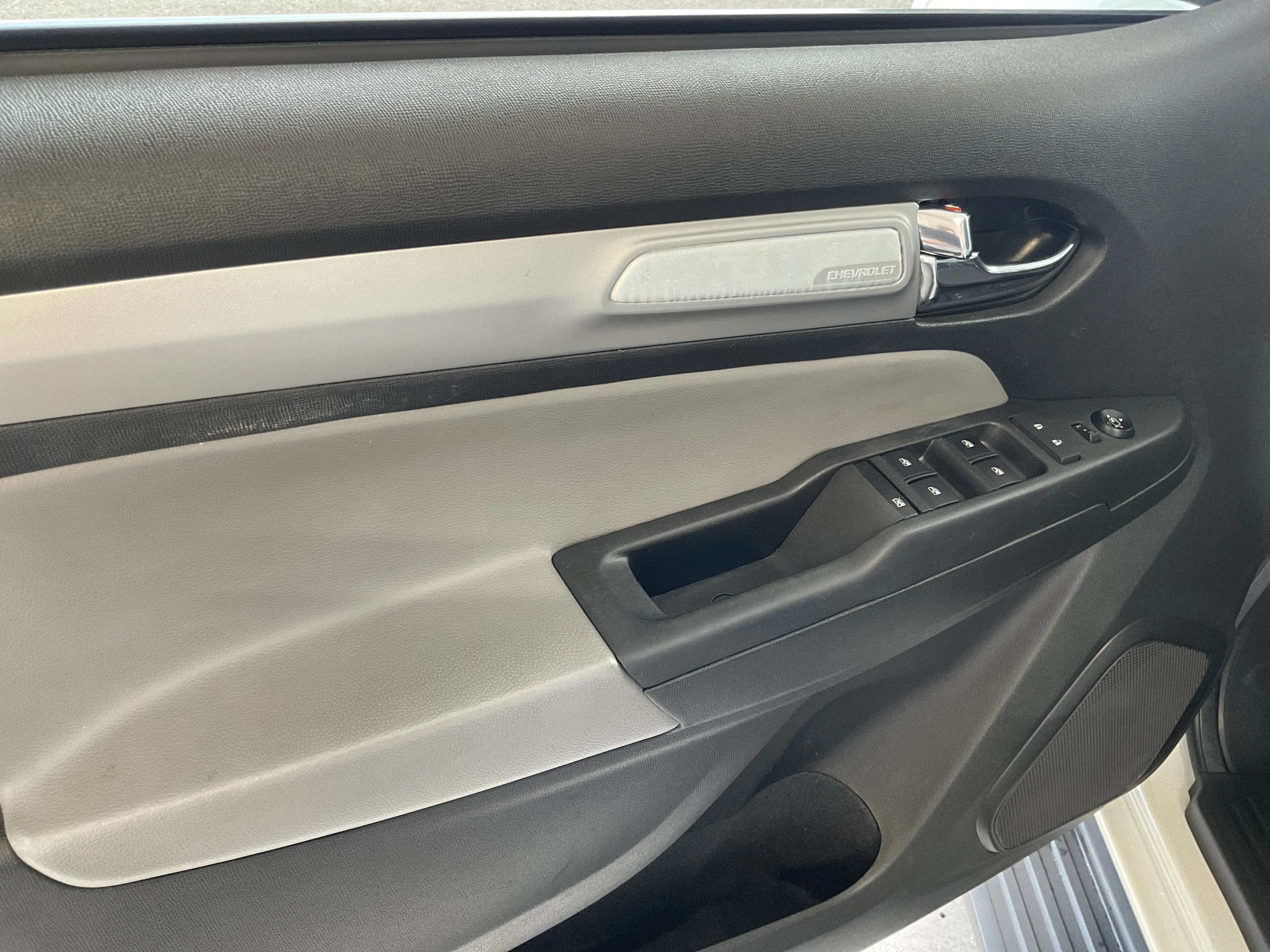 Interior 4