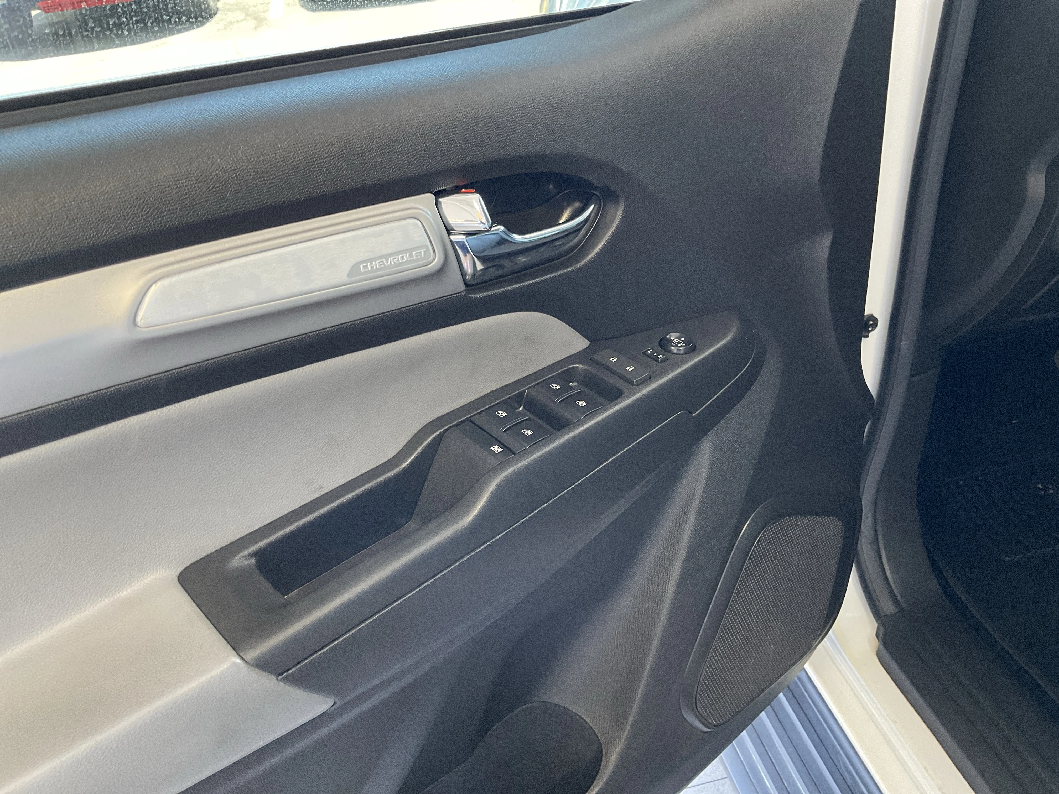 Interior 4