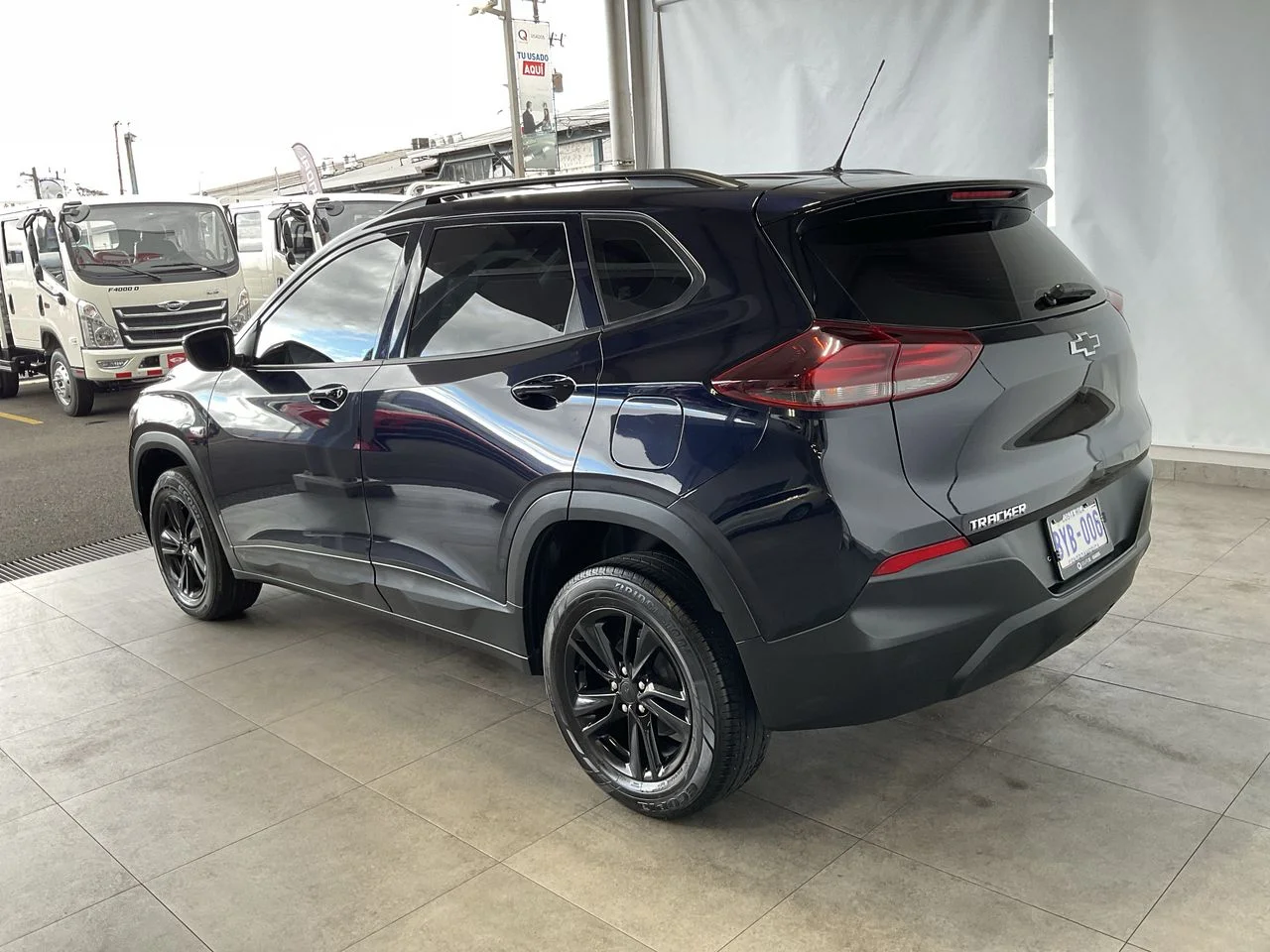 Exterior 5
