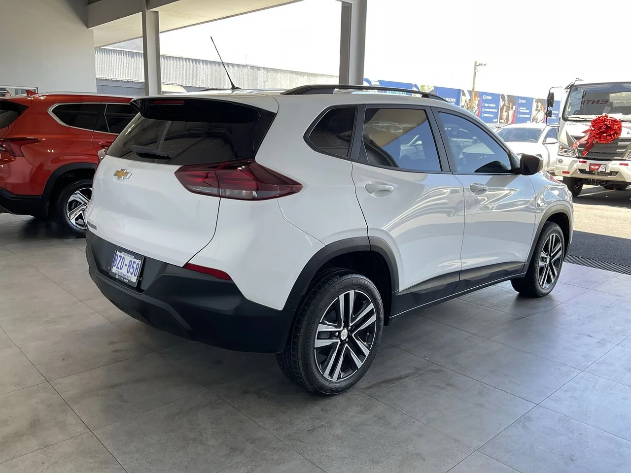Exterior 7