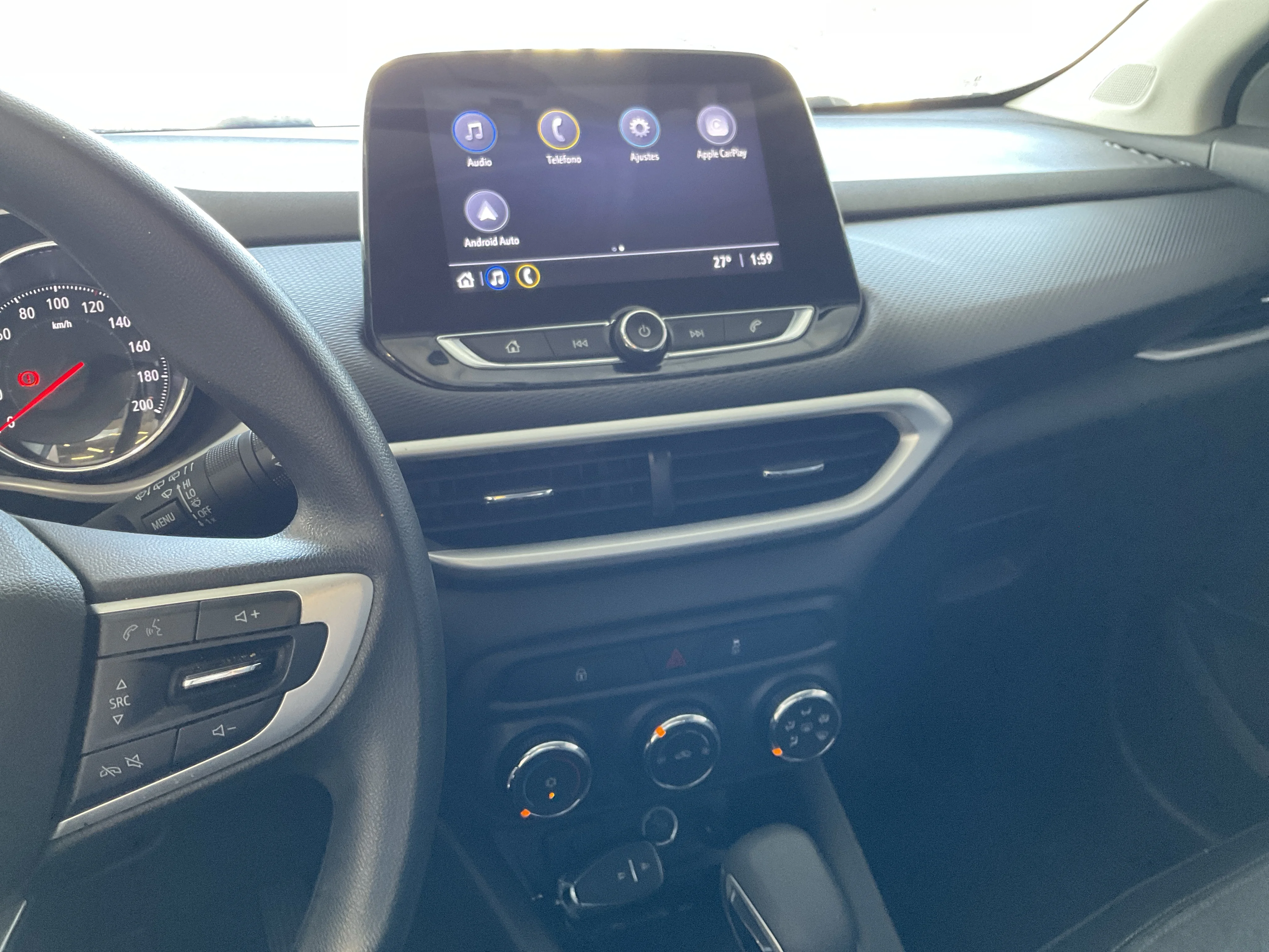 Interior 7