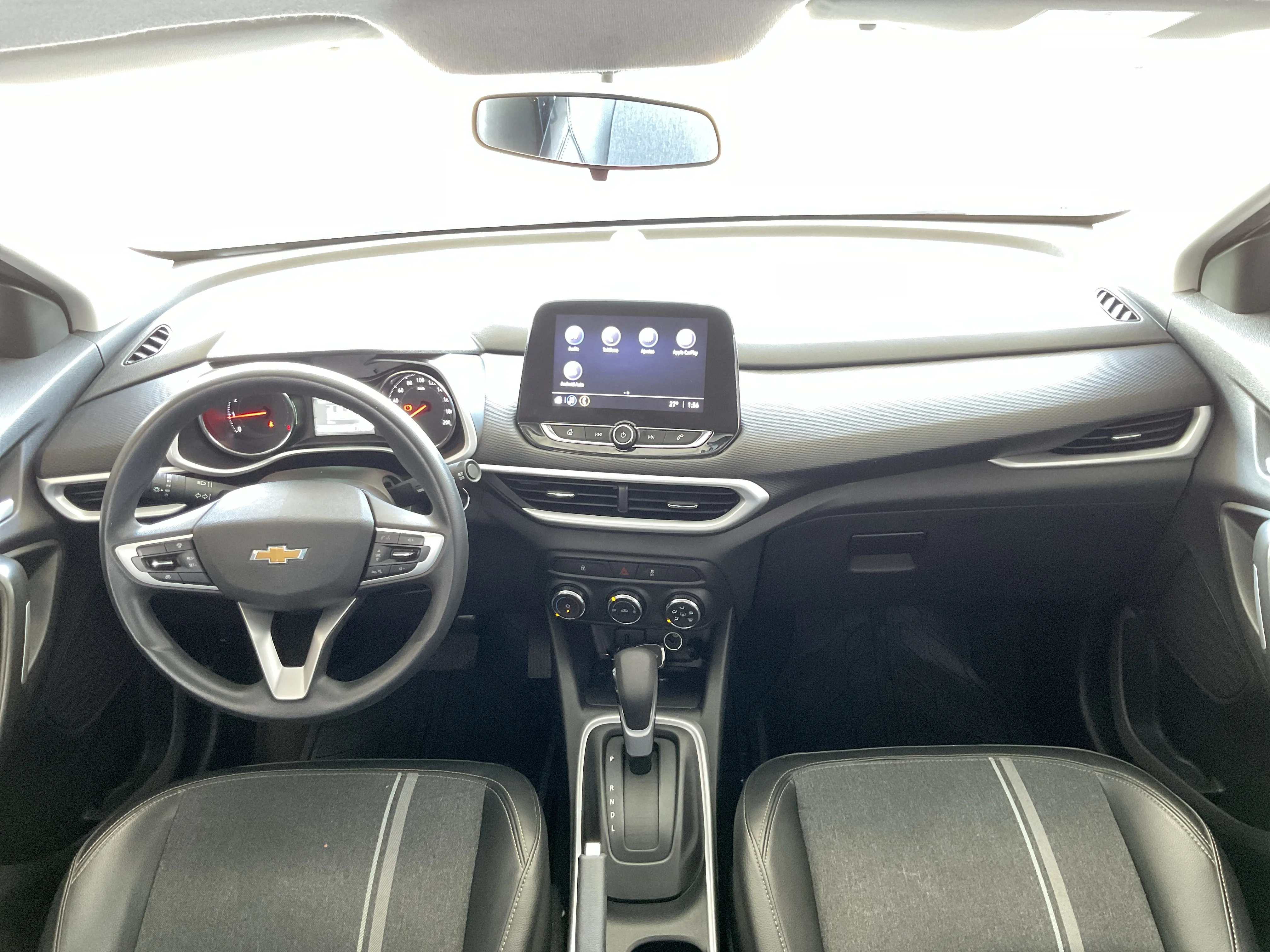 Interior 8