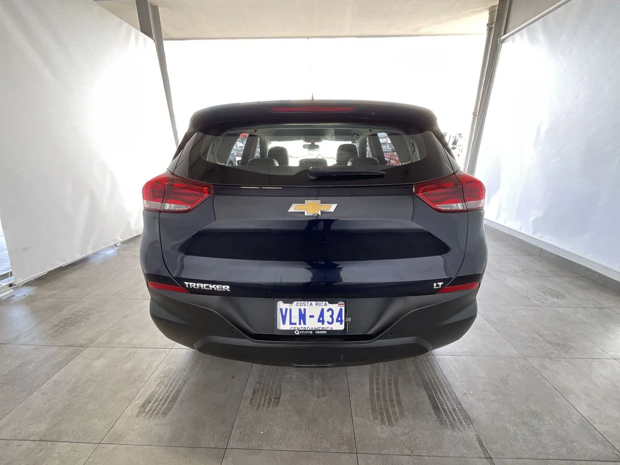 Exterior 6