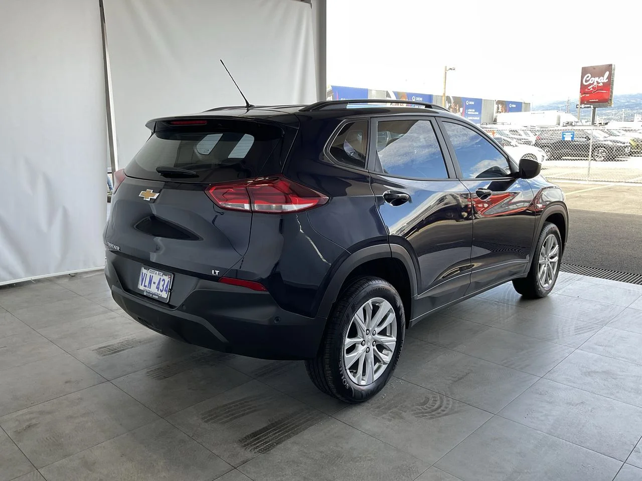 Exterior 7