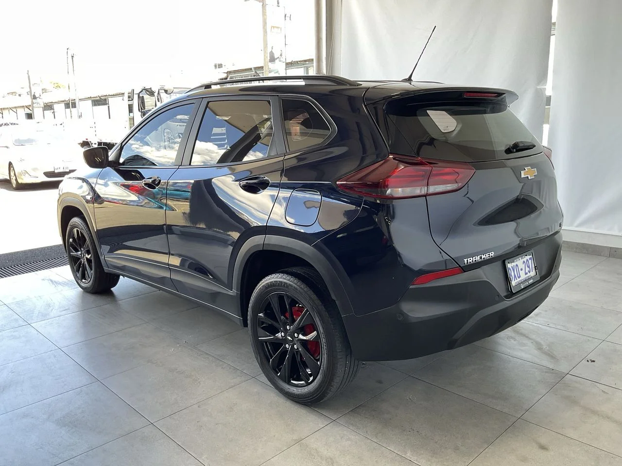 Exterior 5