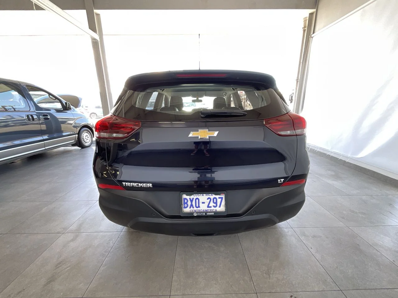 Exterior 6