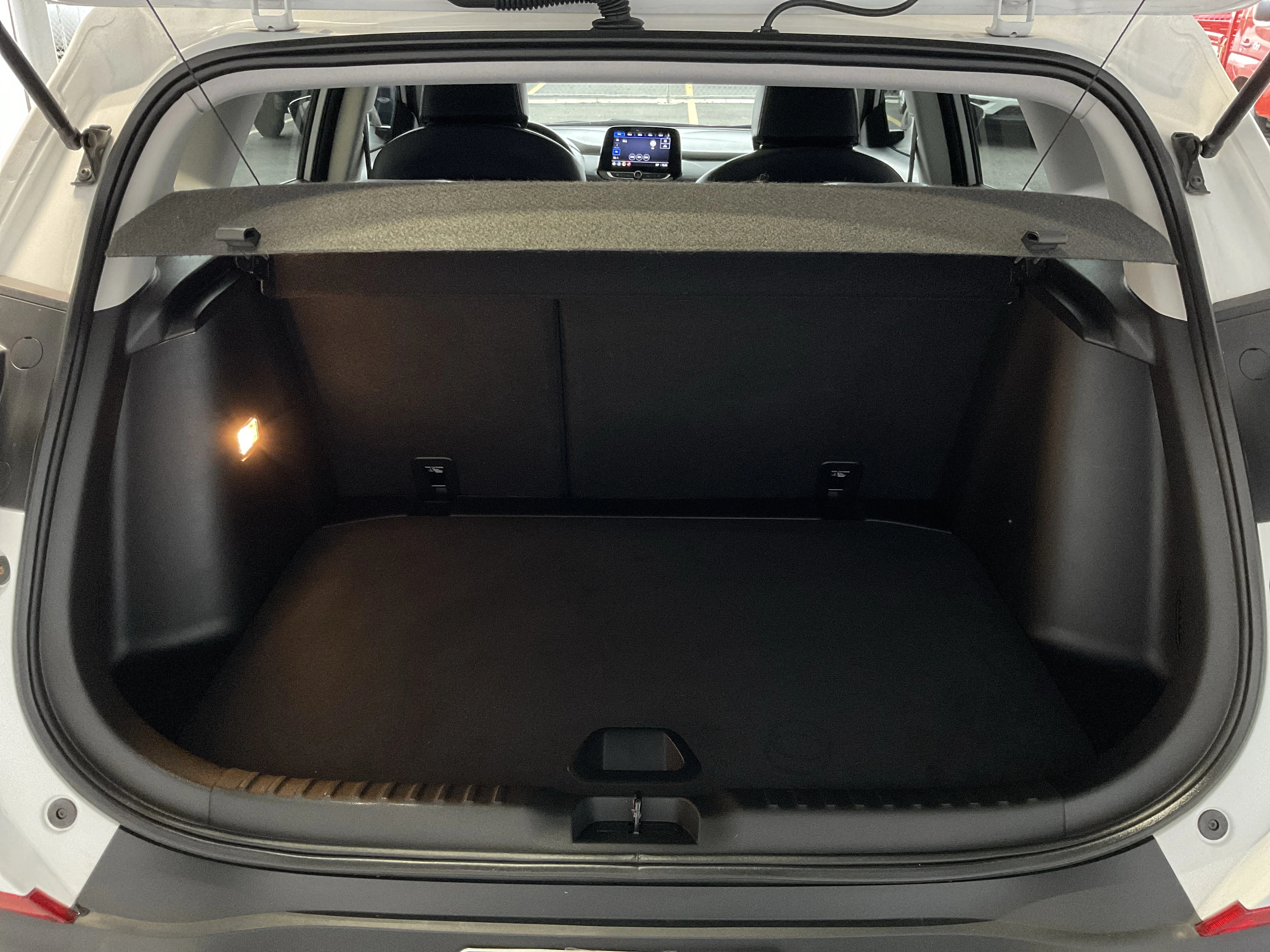 Interior 3