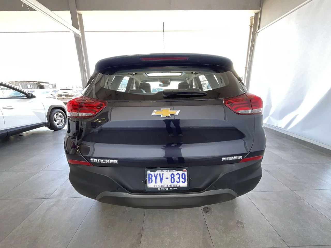 Exterior 6