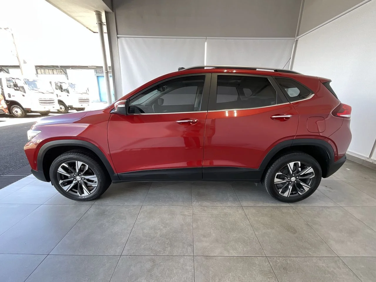 Exterior 4