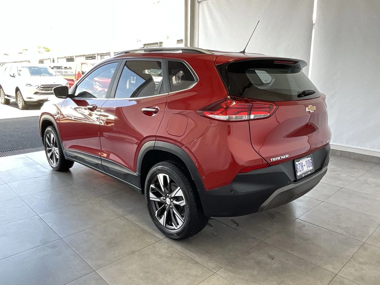 Exterior 5
