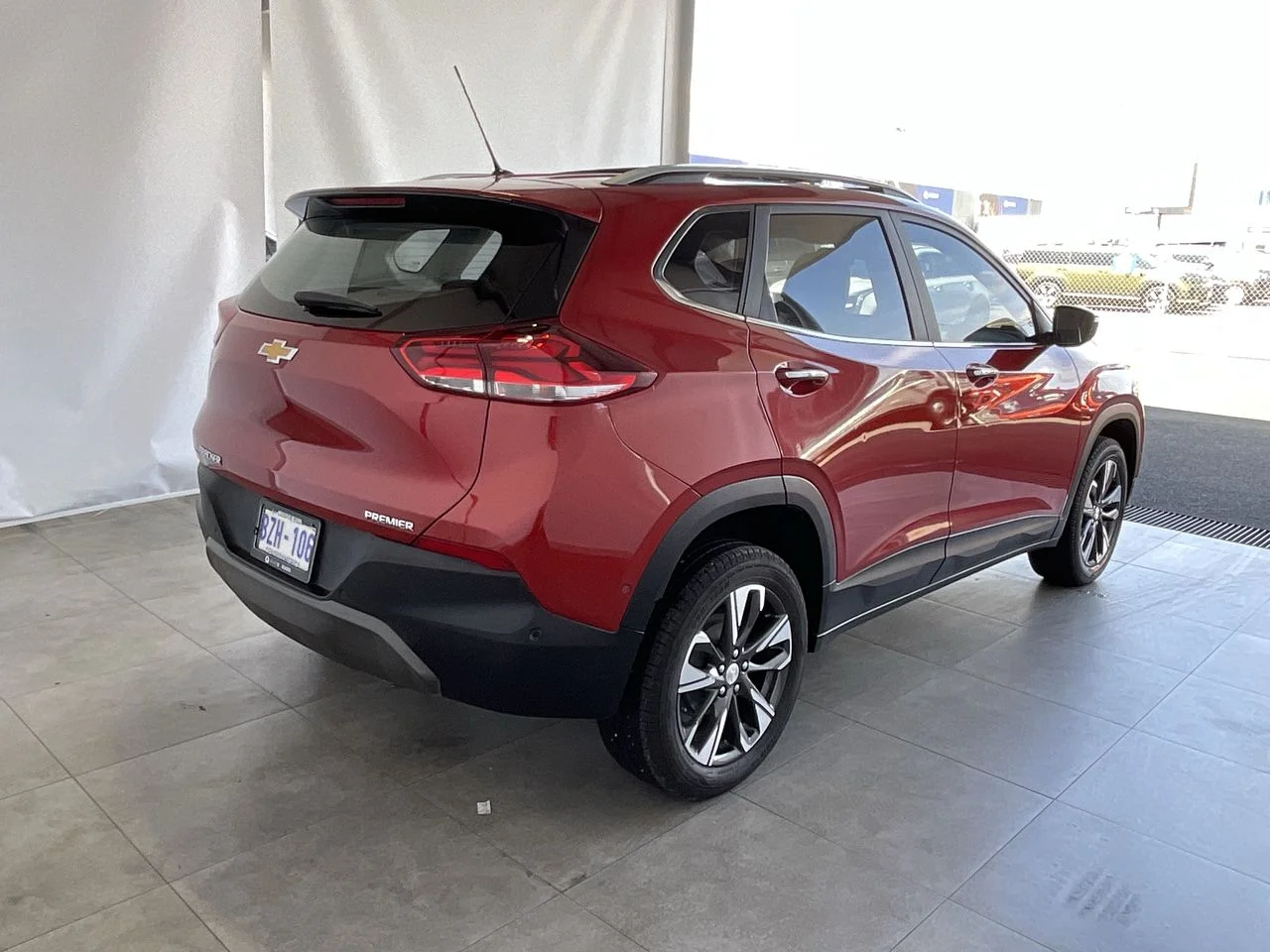 Exterior 7