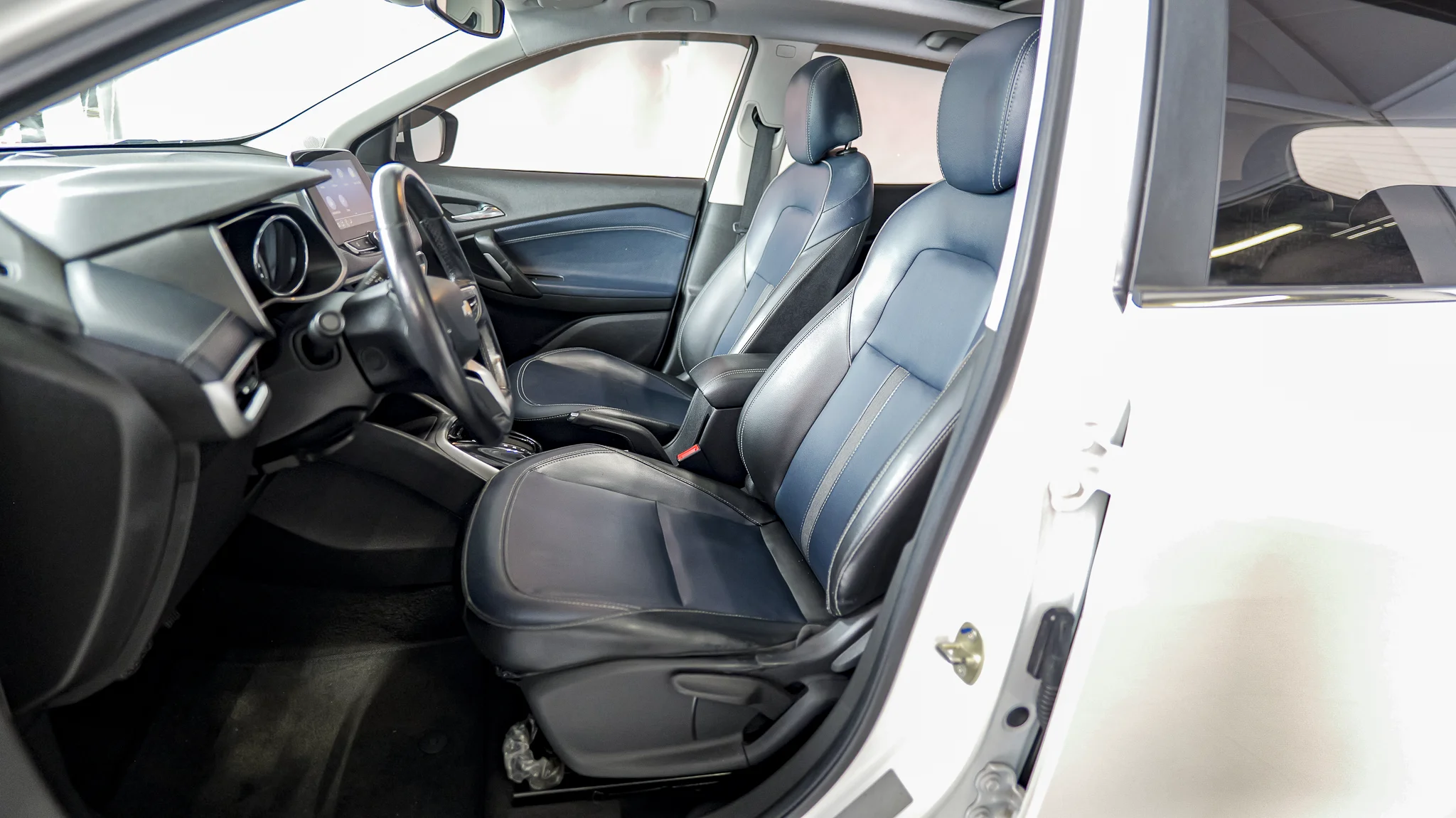 Interior 4