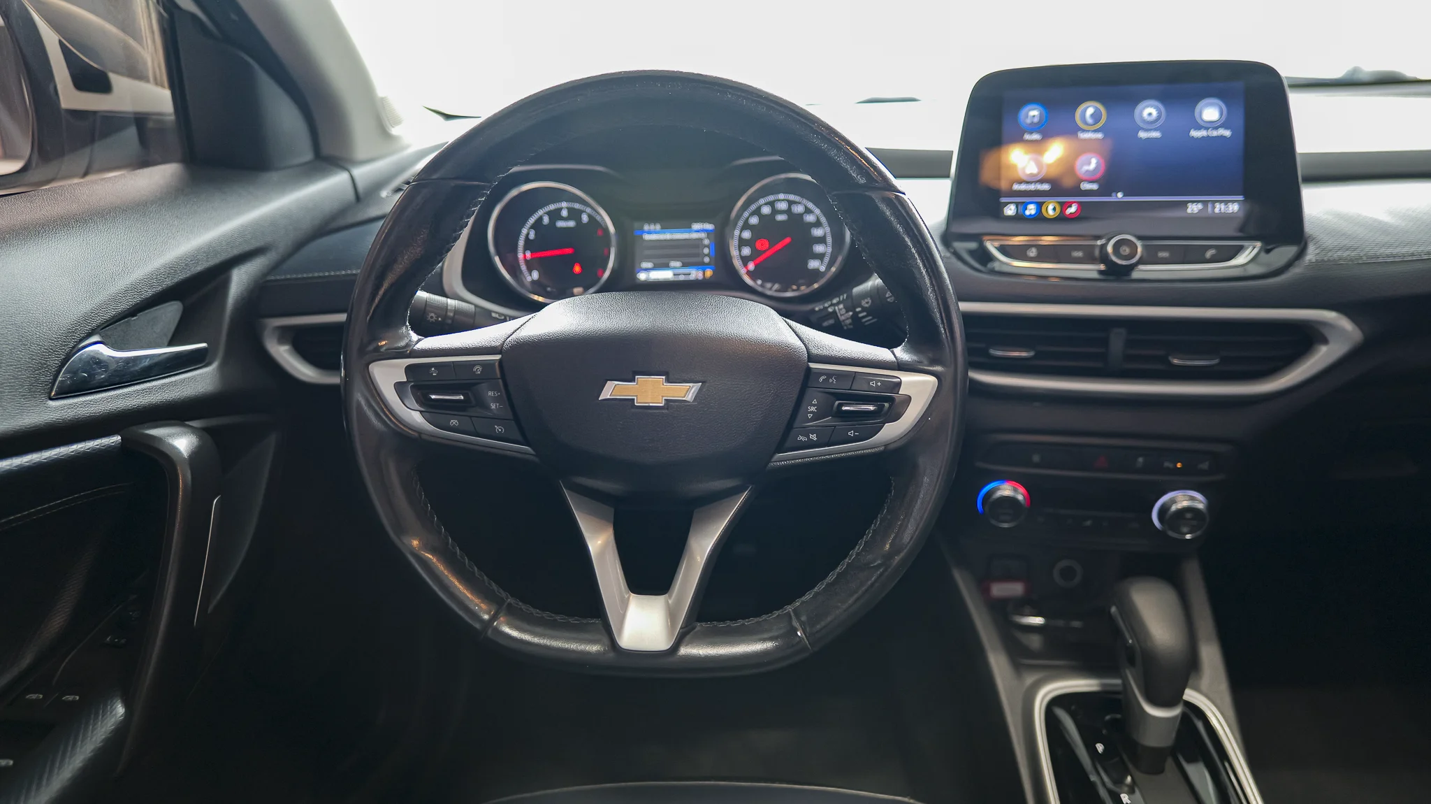 Interior 5