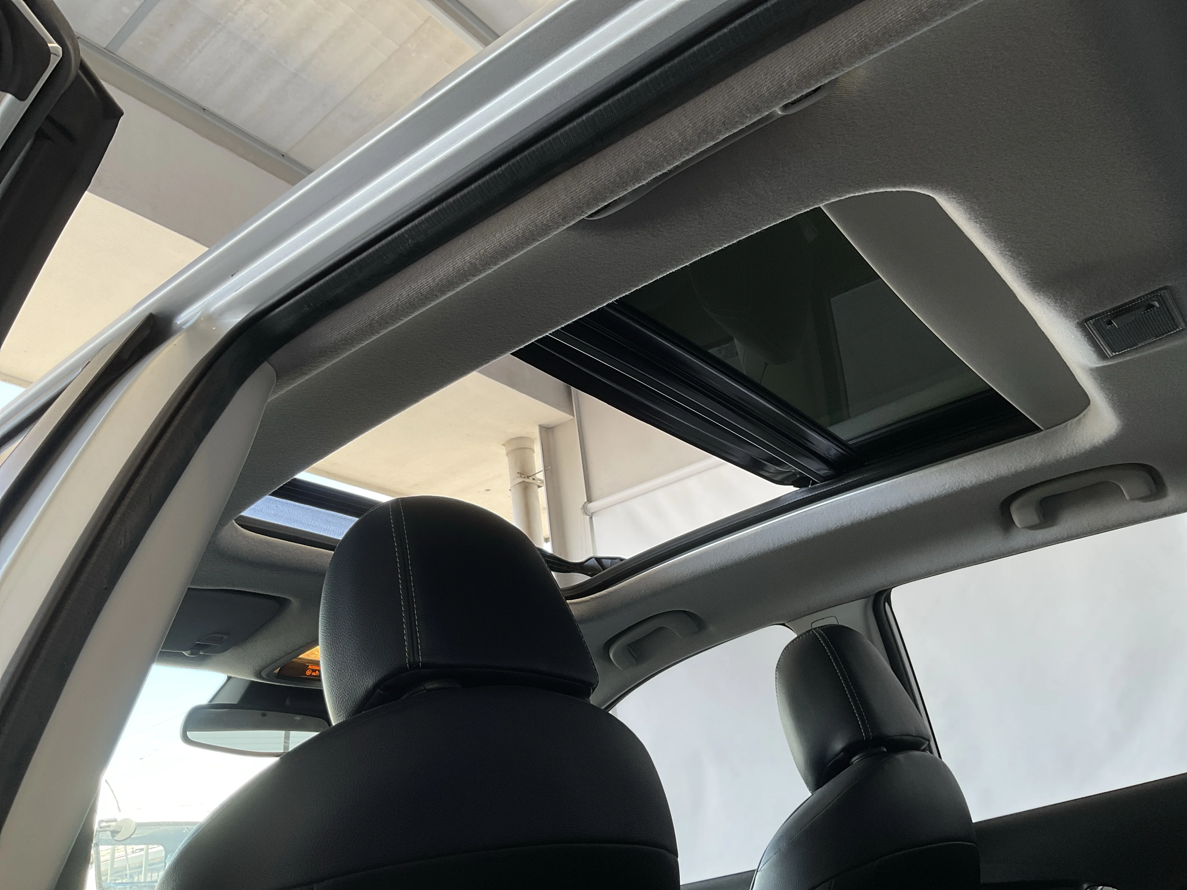 Interior 9
