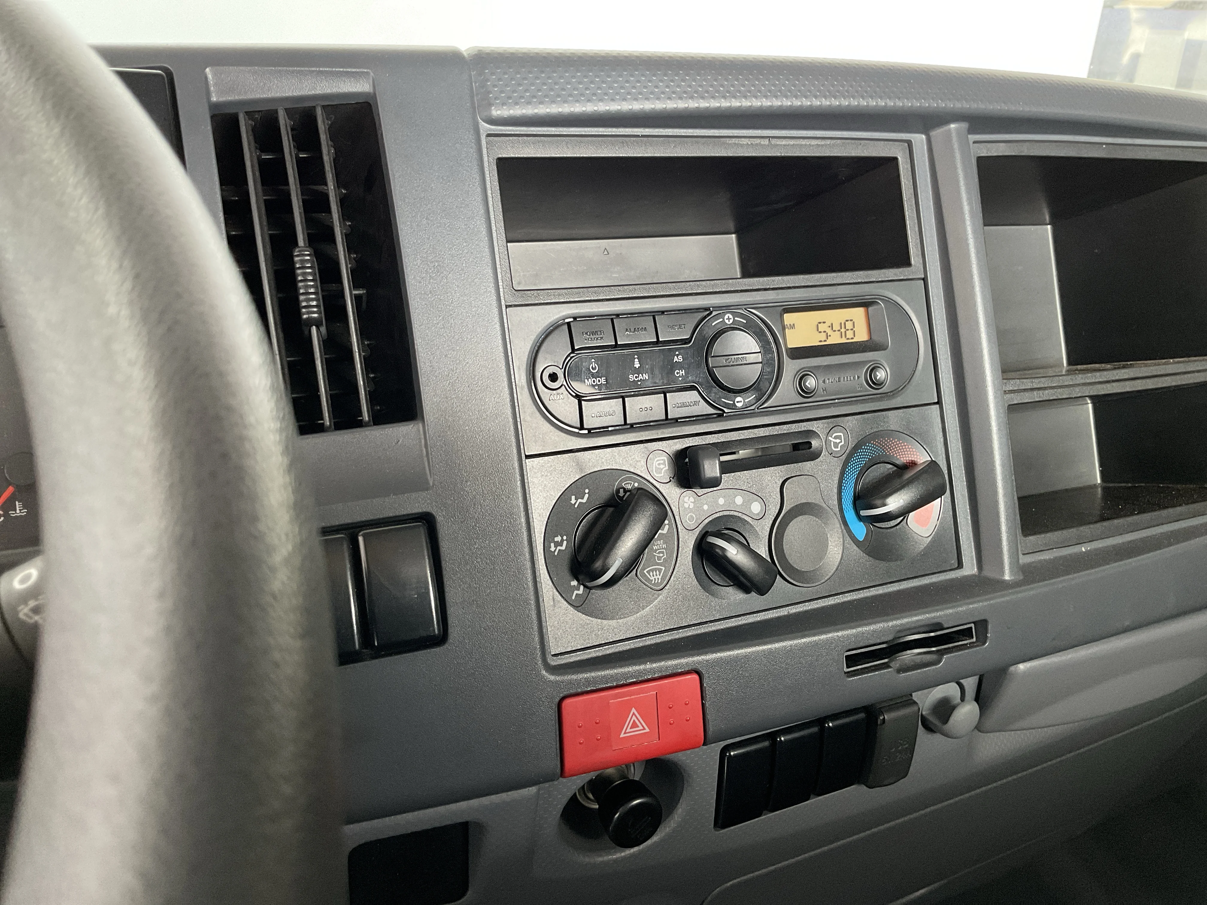Interior 6