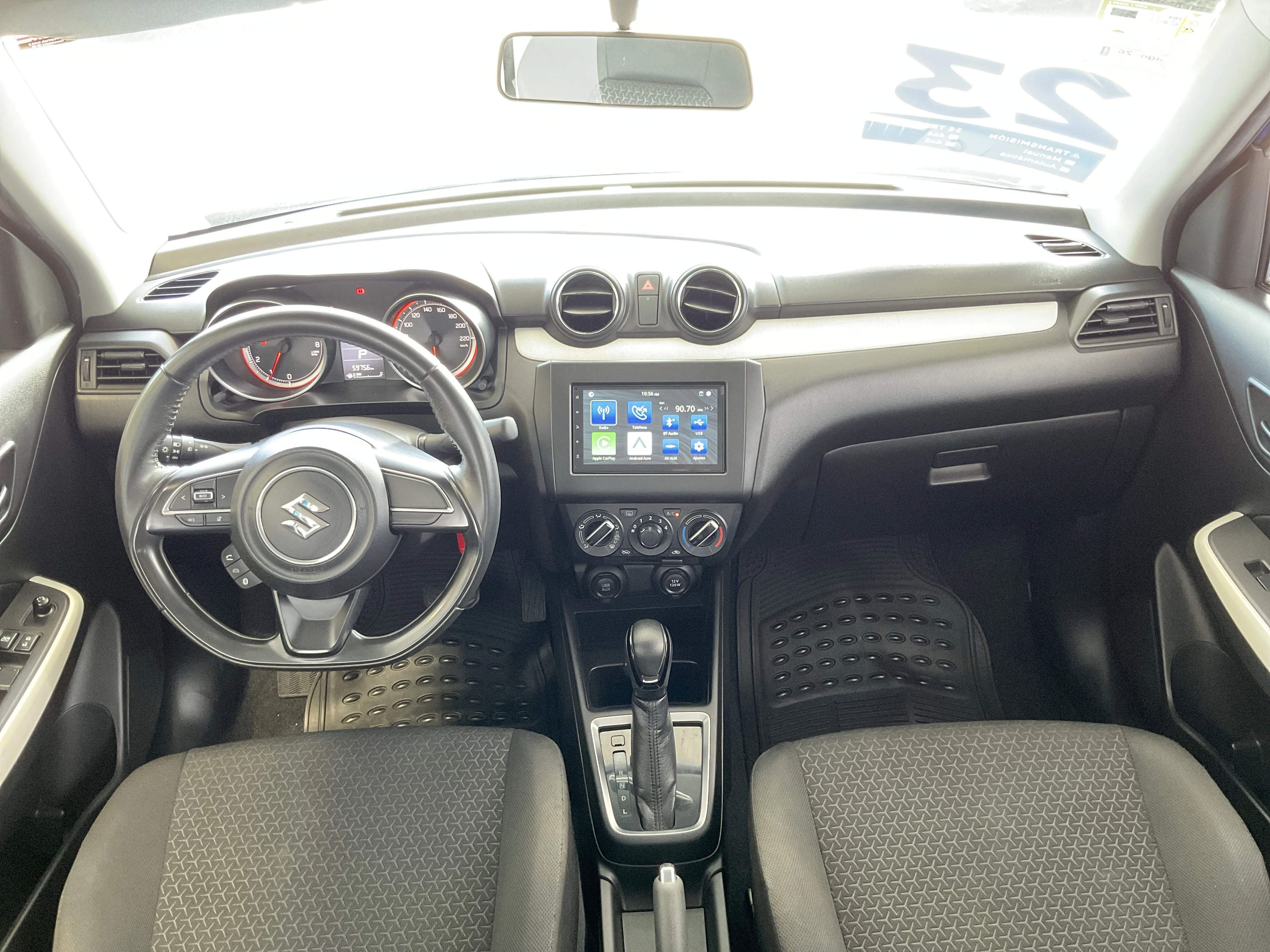 Interior 8
