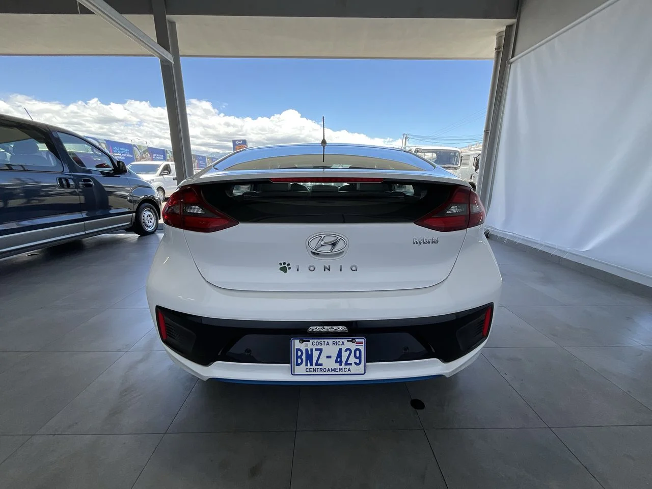 Exterior 6