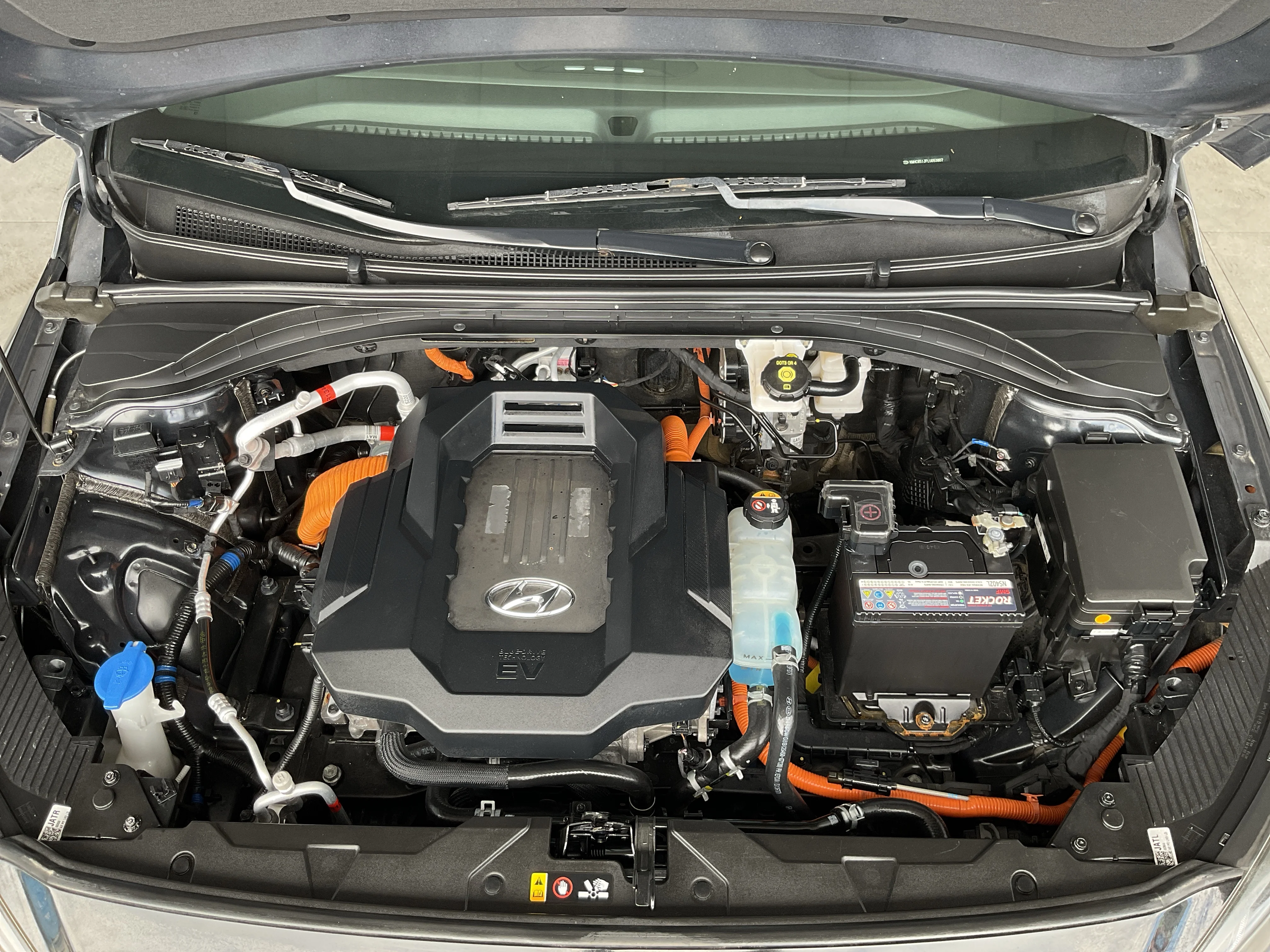 Interior 4