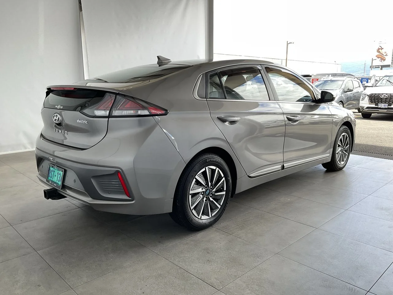 Exterior 7