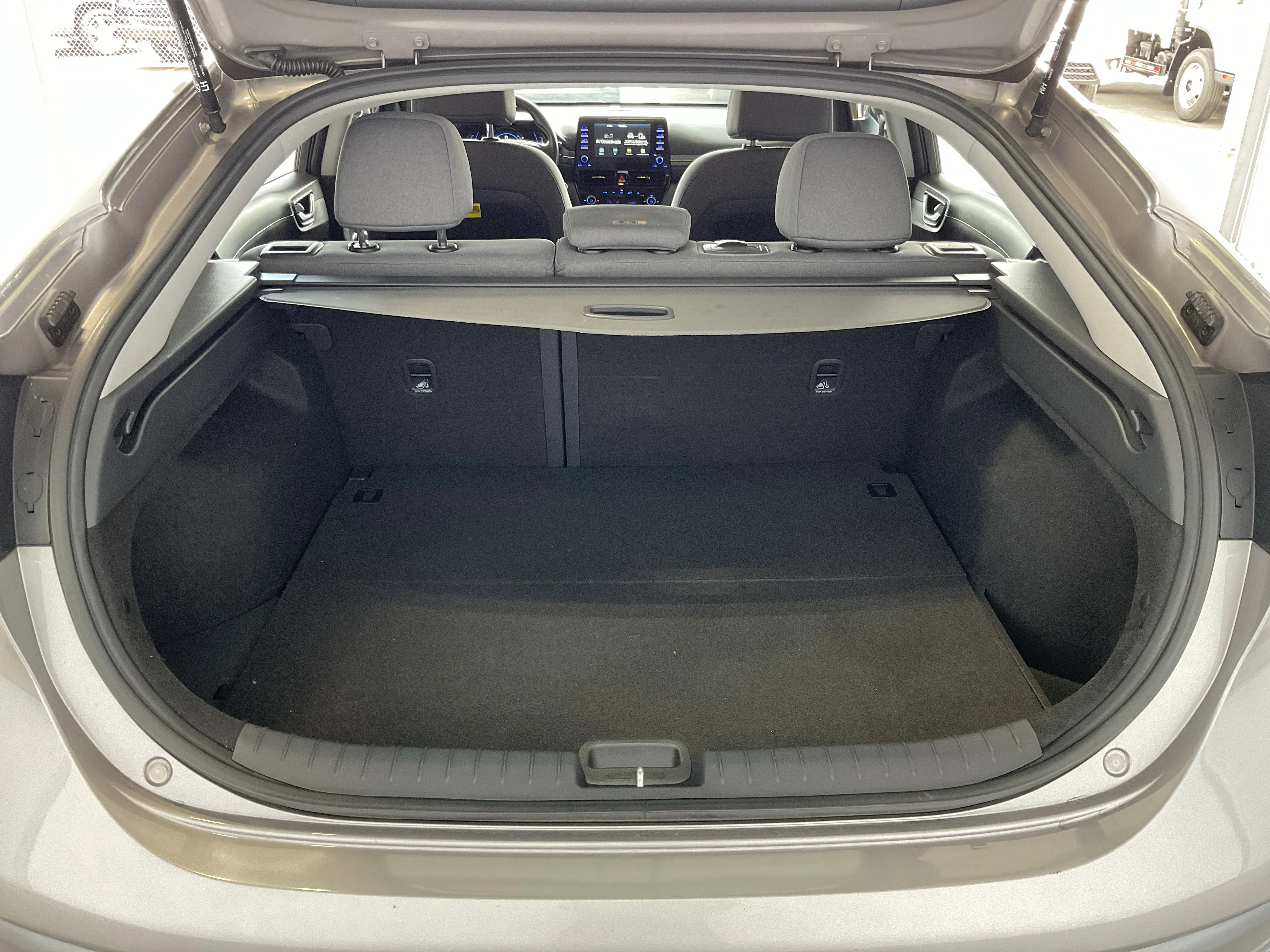 Interior 3