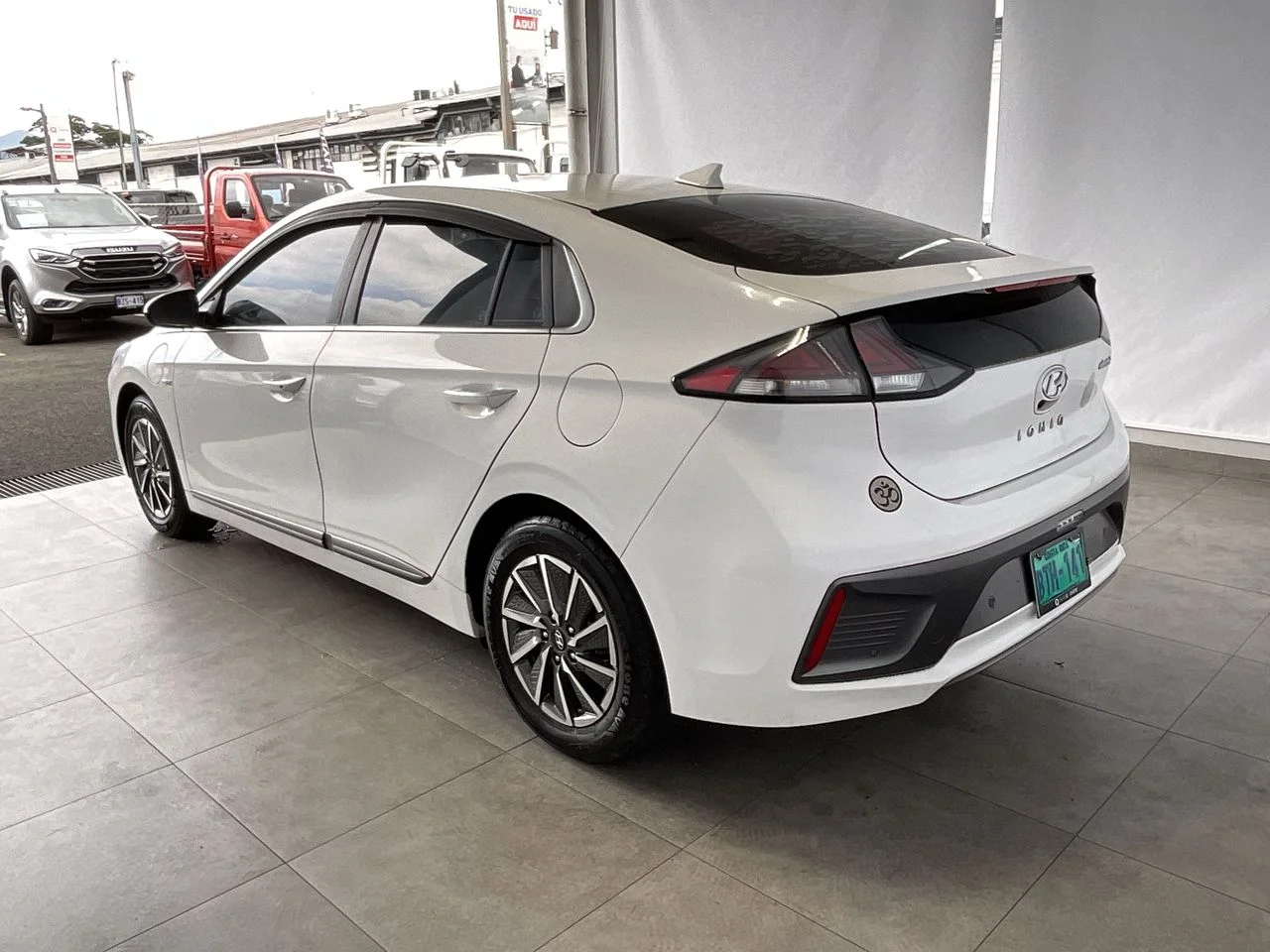 Exterior 5