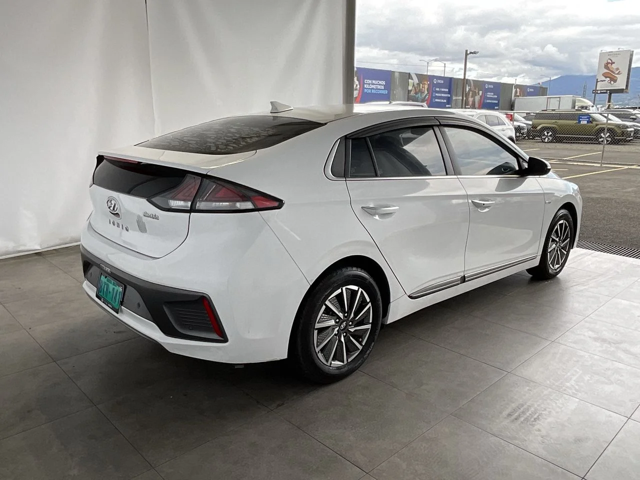 Exterior 7