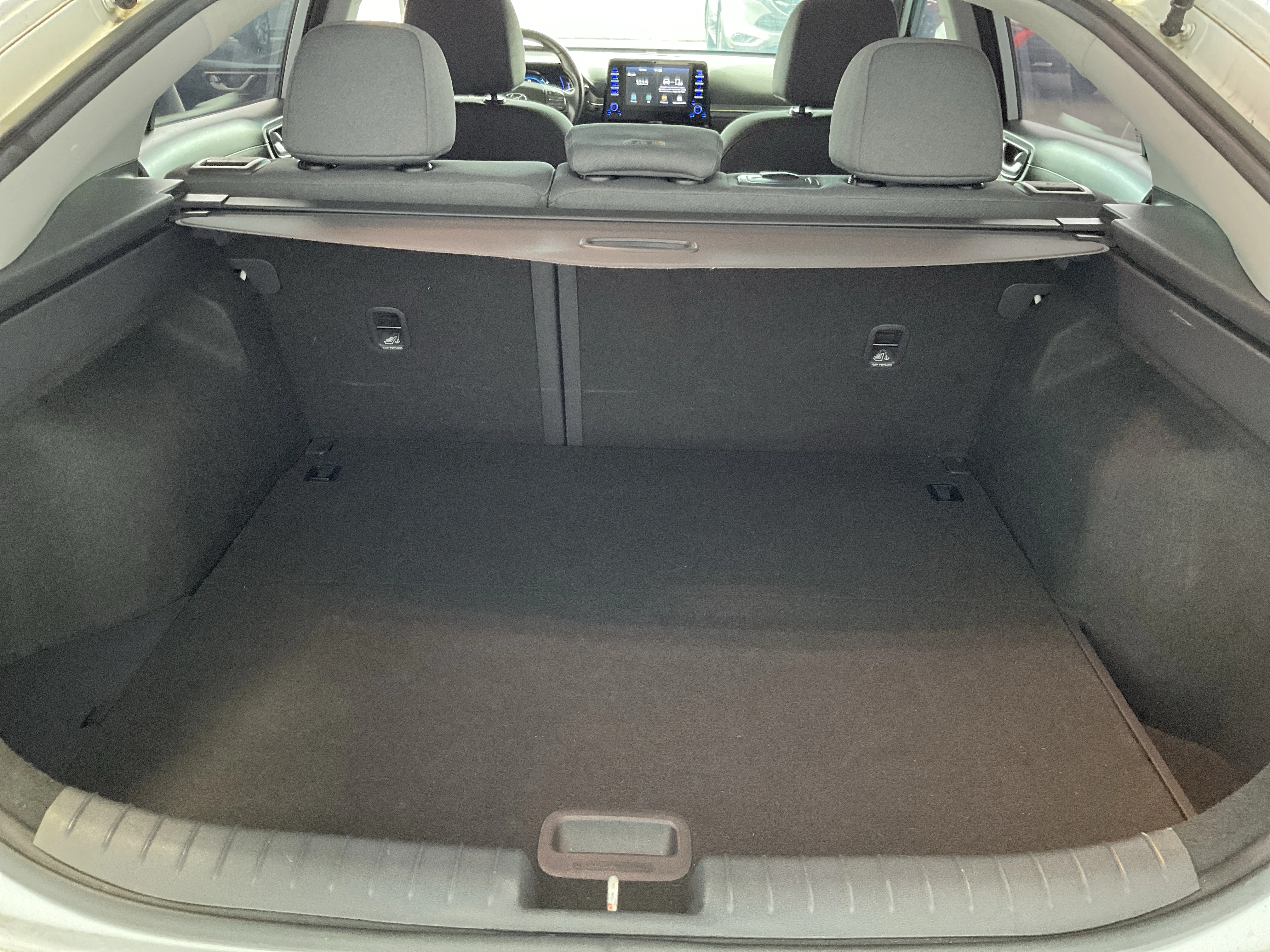 Interior 3