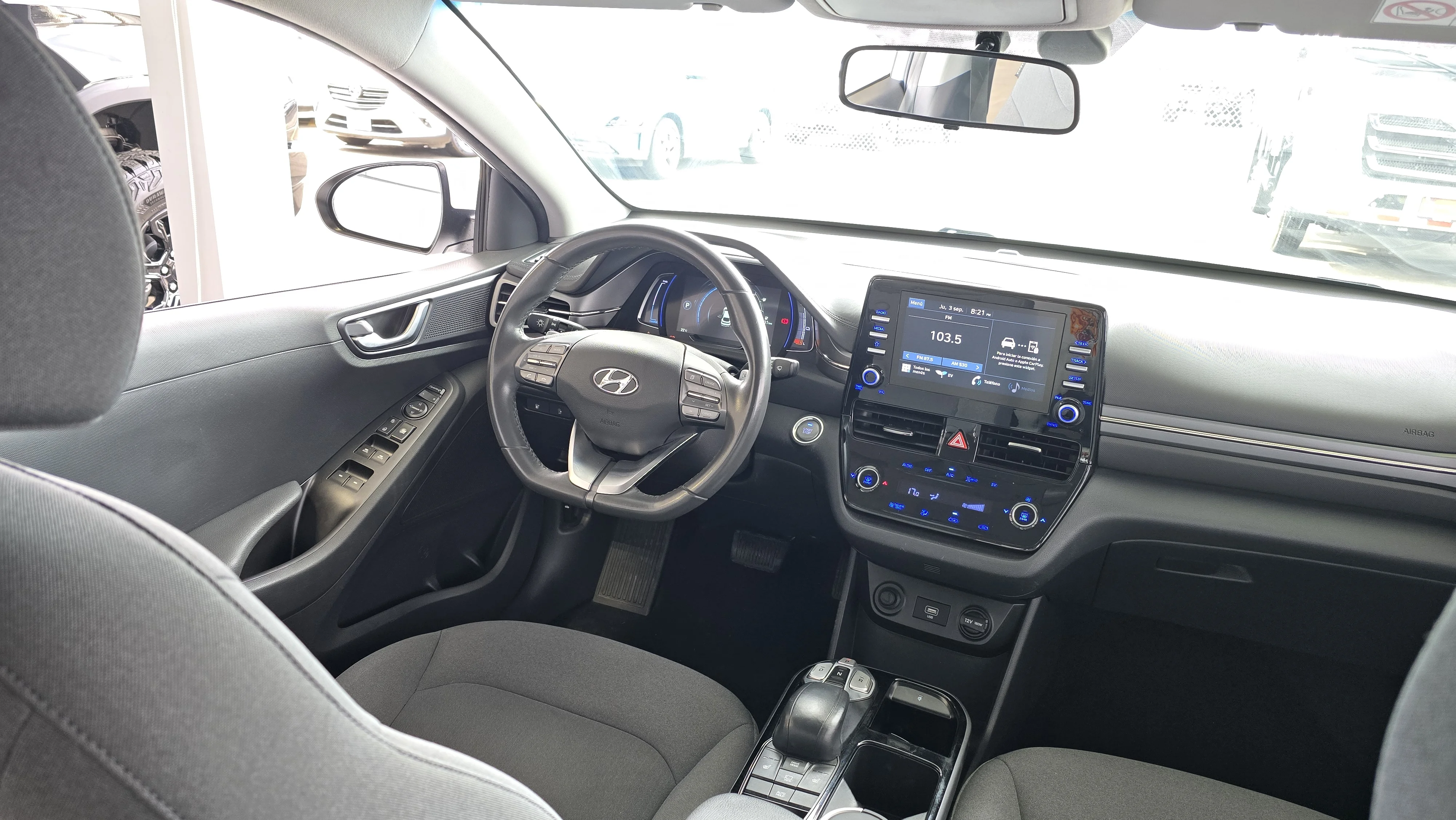 Interior 7