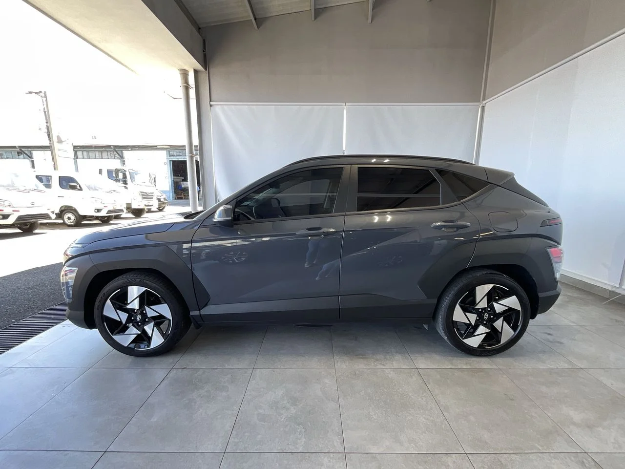 Exterior 4