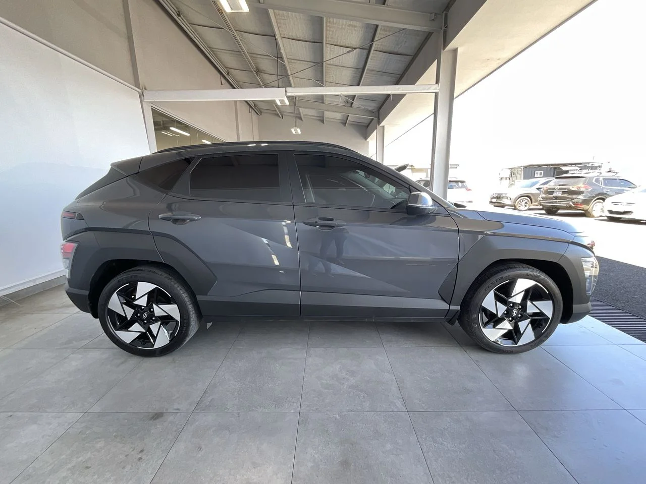 Exterior 8