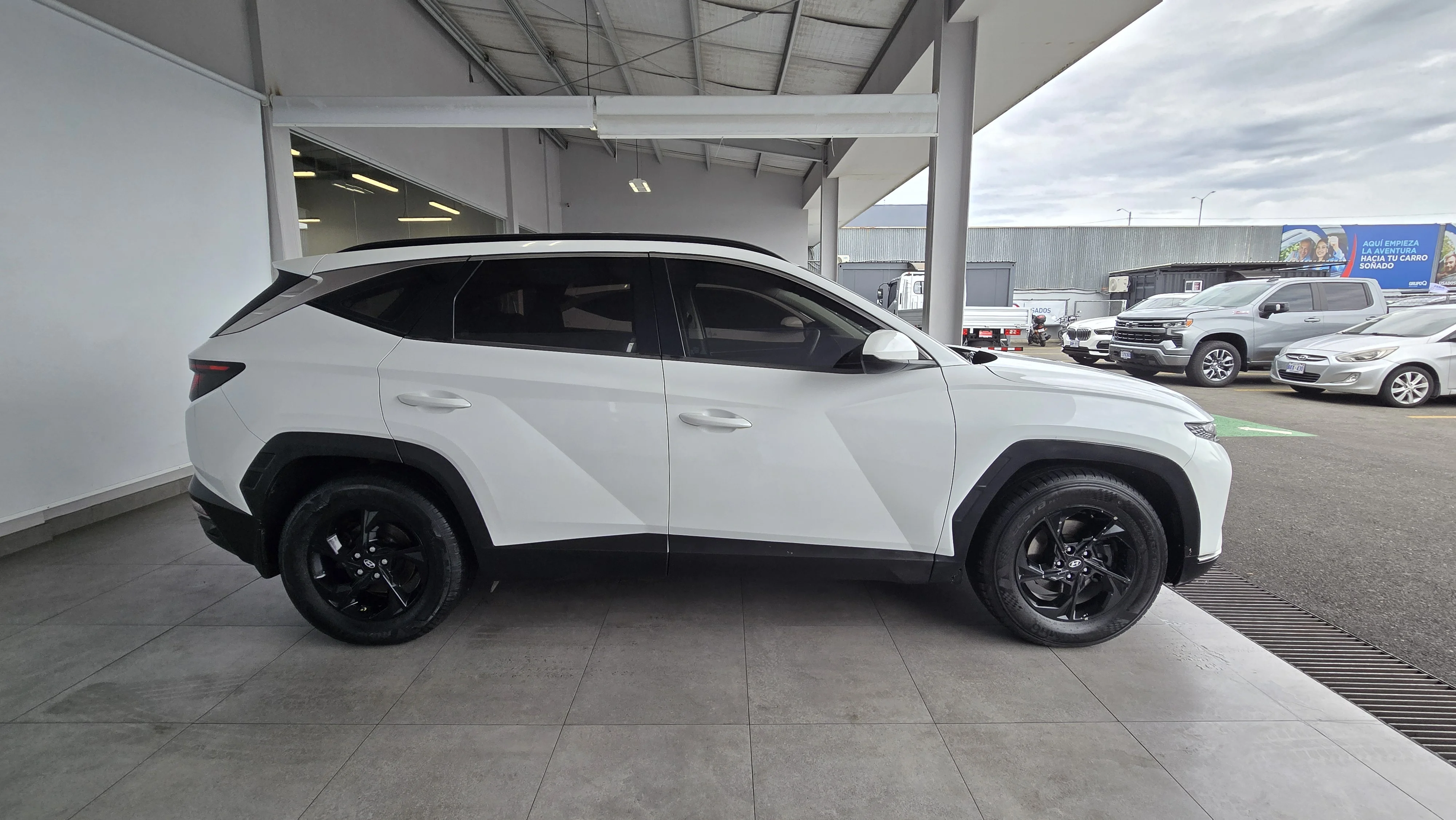 Exterior 5